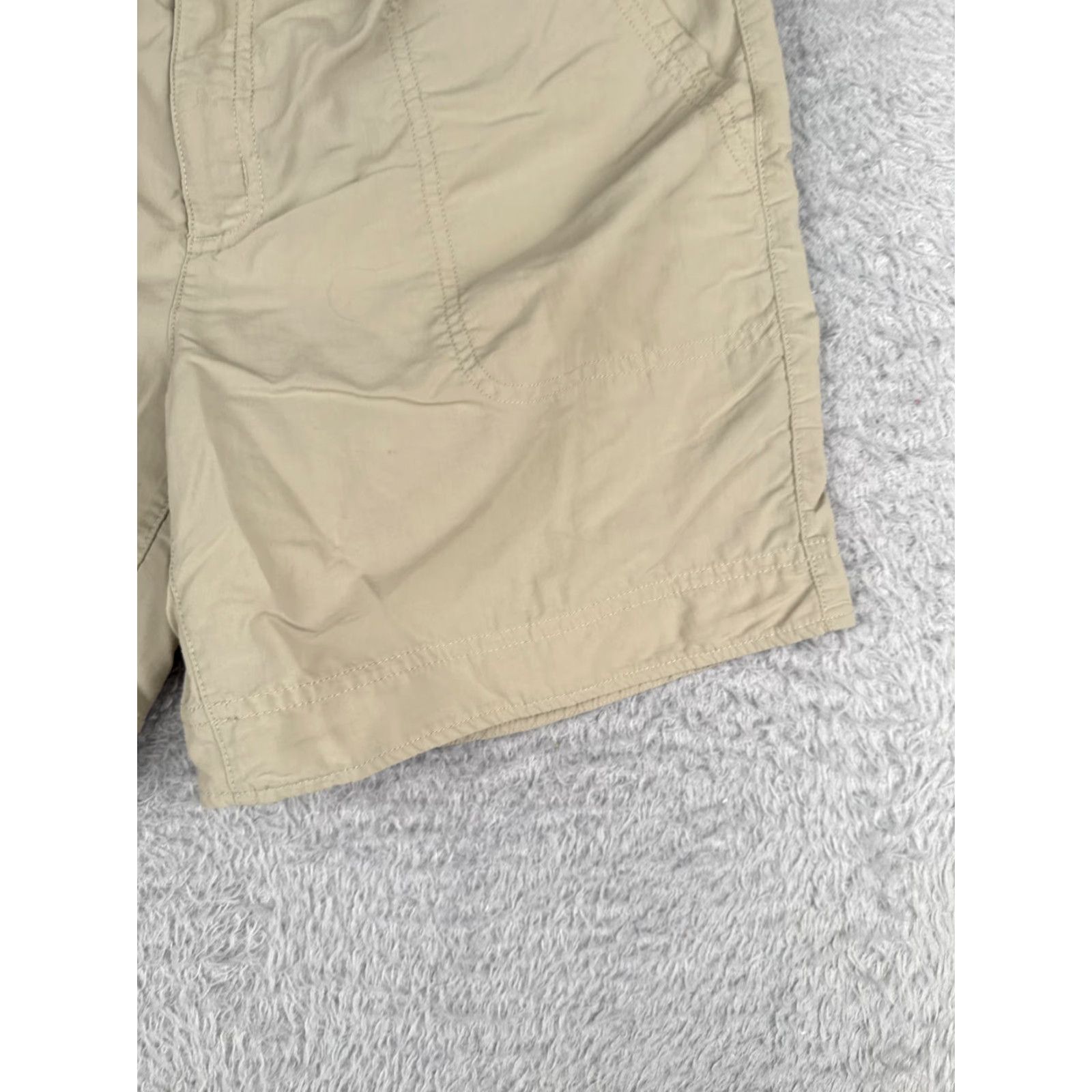 Patagonia Patagonia Shorts Womens 8 Beige Khaki Nylon Elastic Waist Bermuda Casual Activewear Travel Hiking Camp Size 30" / US 8 / IT 44 - 2 Thumbnail
