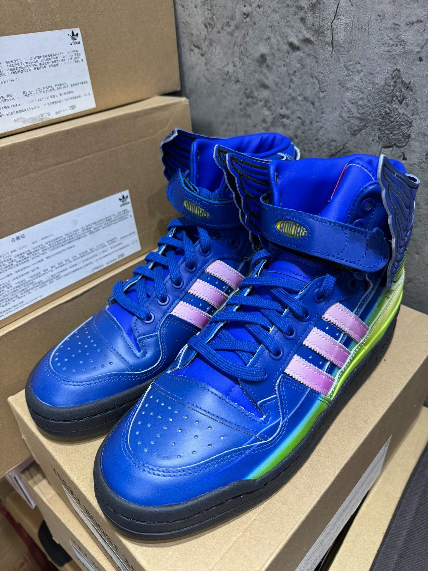 Adidas Adidas Blue Lowtop Sneakers 10 Men Size US 10 / EU 43 - 1 Thumbnail