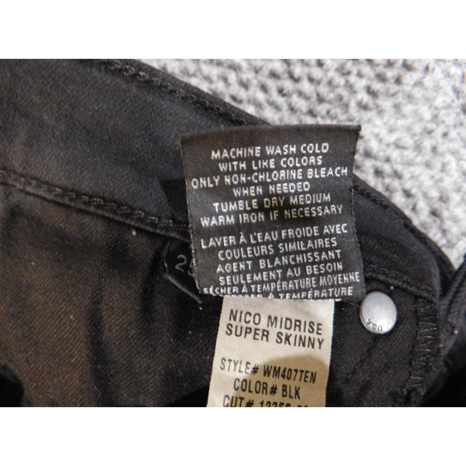 Hudson Hudson Jeans Womens 25 Black Nico Mid Rise Super Skinny Denim Jeans Zipper Distressed 28in Inseam Regular Women Mens? Size 42" / US 20 - 7 Thumbnail