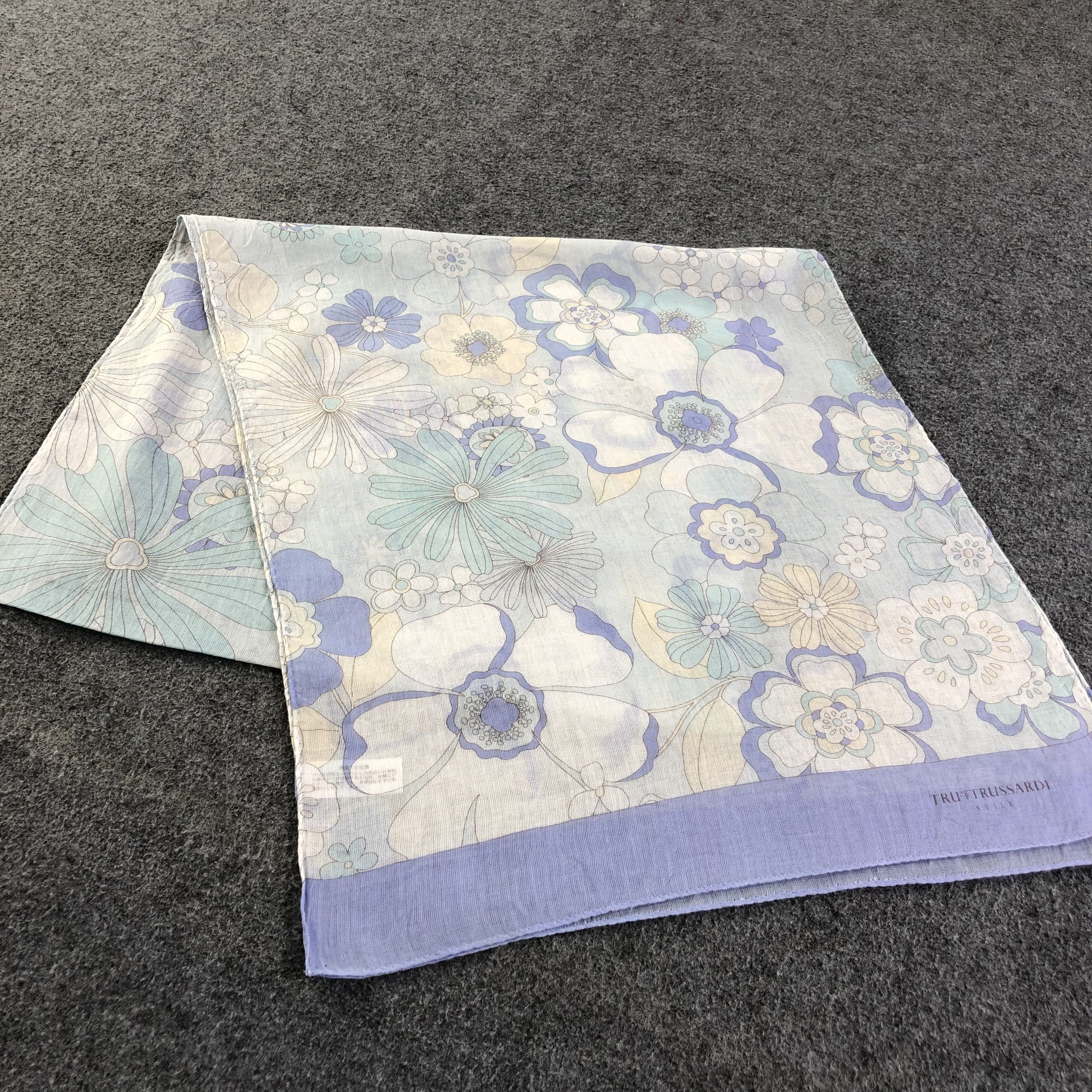 Trussardi Trussardi Silk Stole Silk Scarf M570 Size ONE SIZE - 1 Thumbnail