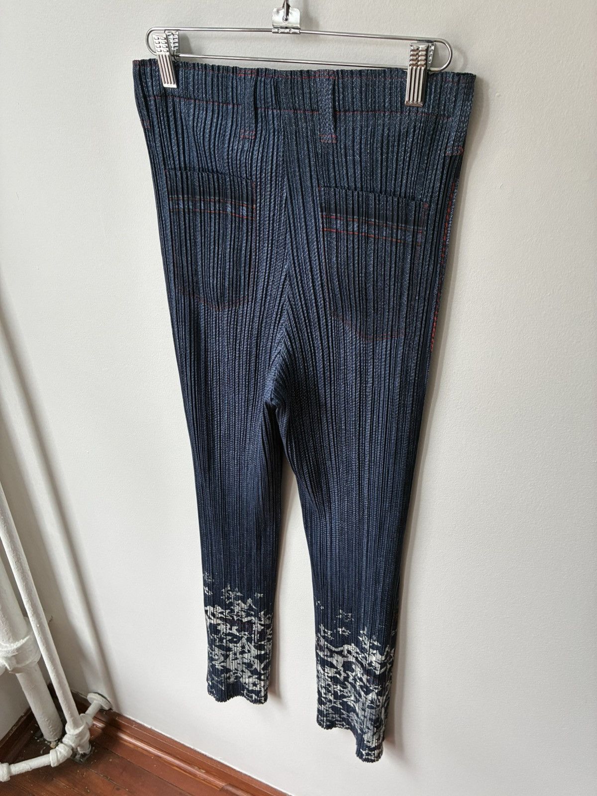 Pleats Please Issey Miyake PLEATS PLEASE Trompe L’Oeil Denim Printed Pants Size US 32 / EU 48 - 25 Thumbnail