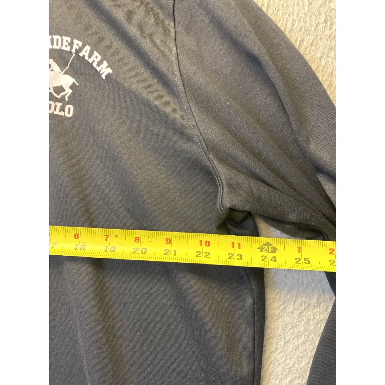 Under Armour VINTAGE? Wait—Under Armour Quarter Zip Shirt XL Black Men's Shirt XL Black Under Armour Quarter Zip Mens Activewear XL Black Mens Size US XL / EU 56 / 4 - 5 Thumbnail