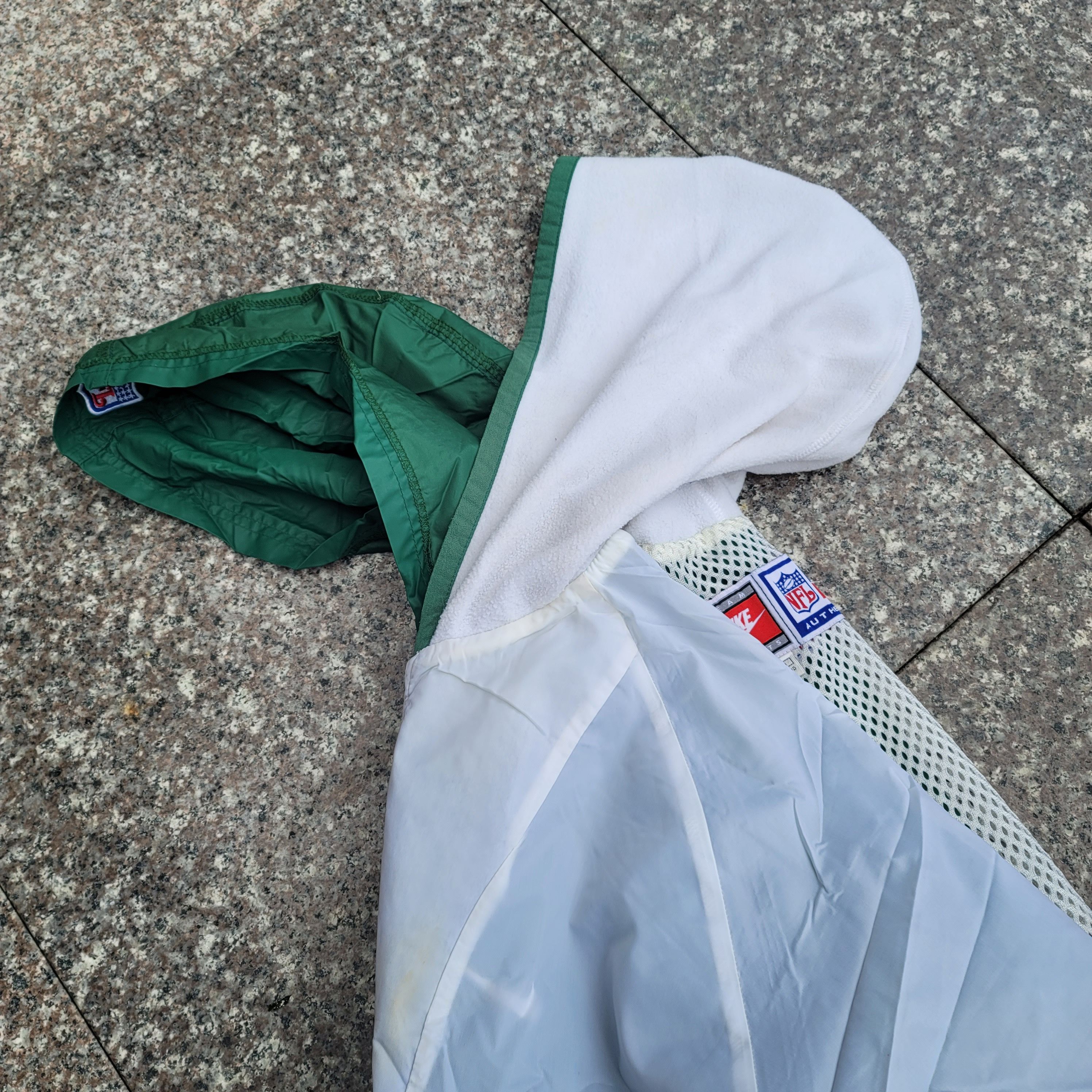 Nike Vintage Nike NY Jets jacket Size US XL / EU 56 / 4 - 7 Thumbnail