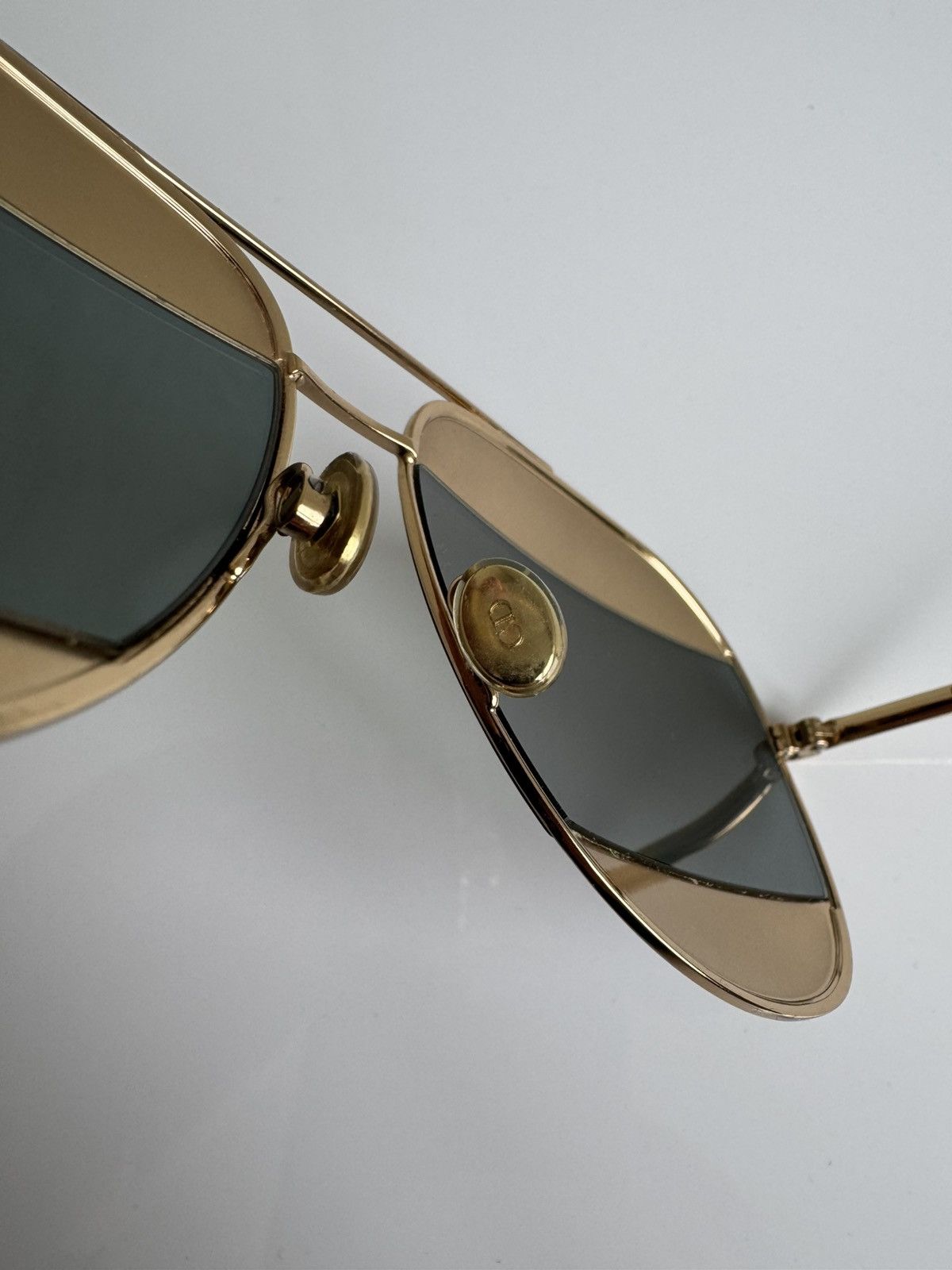 Dior Christian Dior Gold Aviator Sunglasses Gold Frame Vintage Size ONE SIZE - 7 Thumbnail