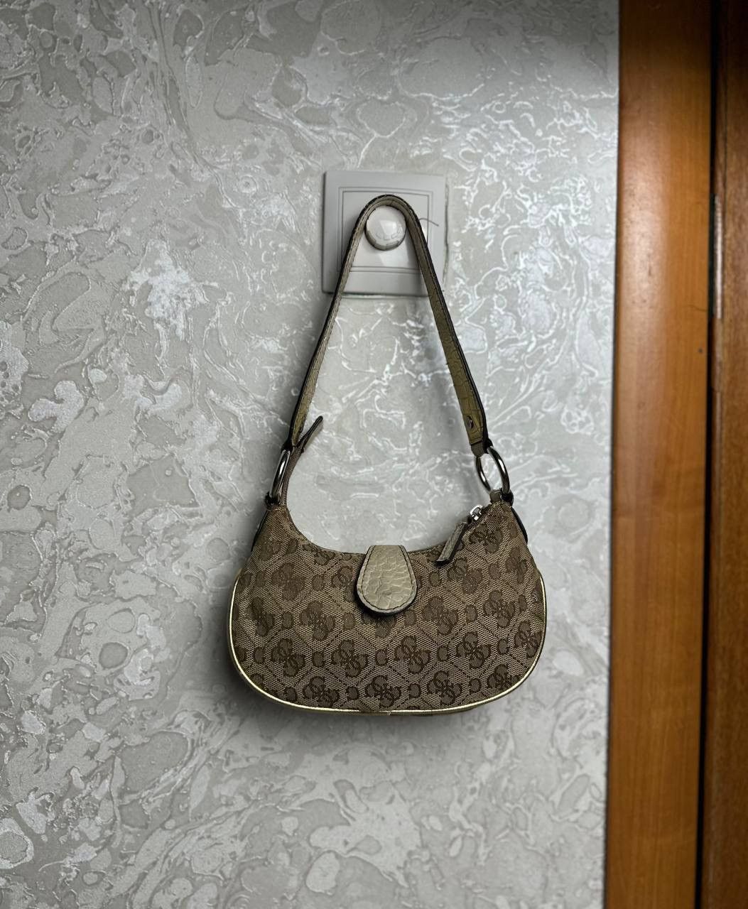 Guess Guess Vintage Y2K Avantgarde Mini Bag Very Rare Monogram Size ONE SIZE - 4 Thumbnail