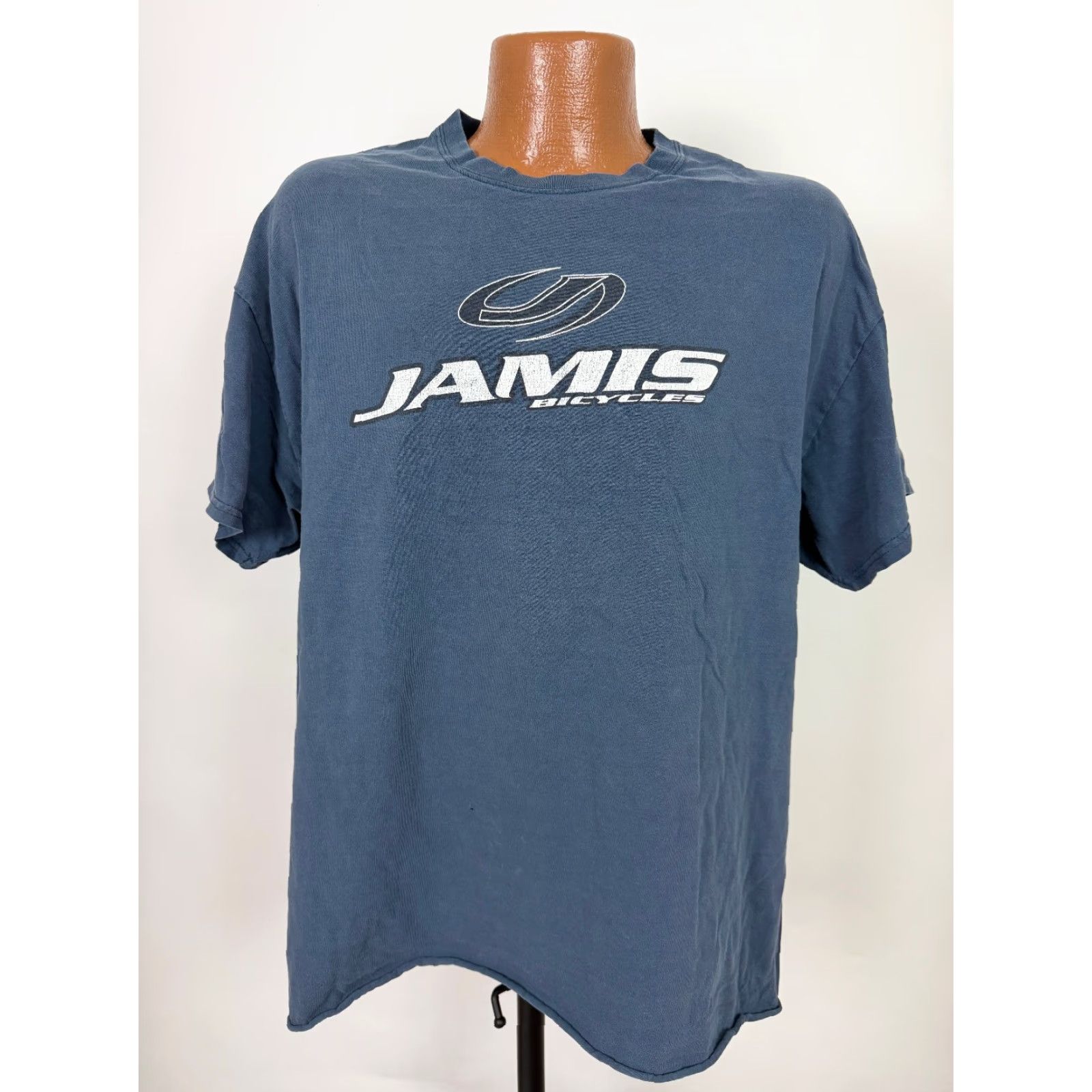 Gildan VINTAGE Y2K Jamis Bicycles T-Shirt (Men's XL) - Blue Cotton Jersey Short Sleeve Crew Neck, Grunge, Hipster, Outdoor, Sports, Lightweight, Logo, 2000s Size US XL / EU 56 / 4 - 2 Thumbnail