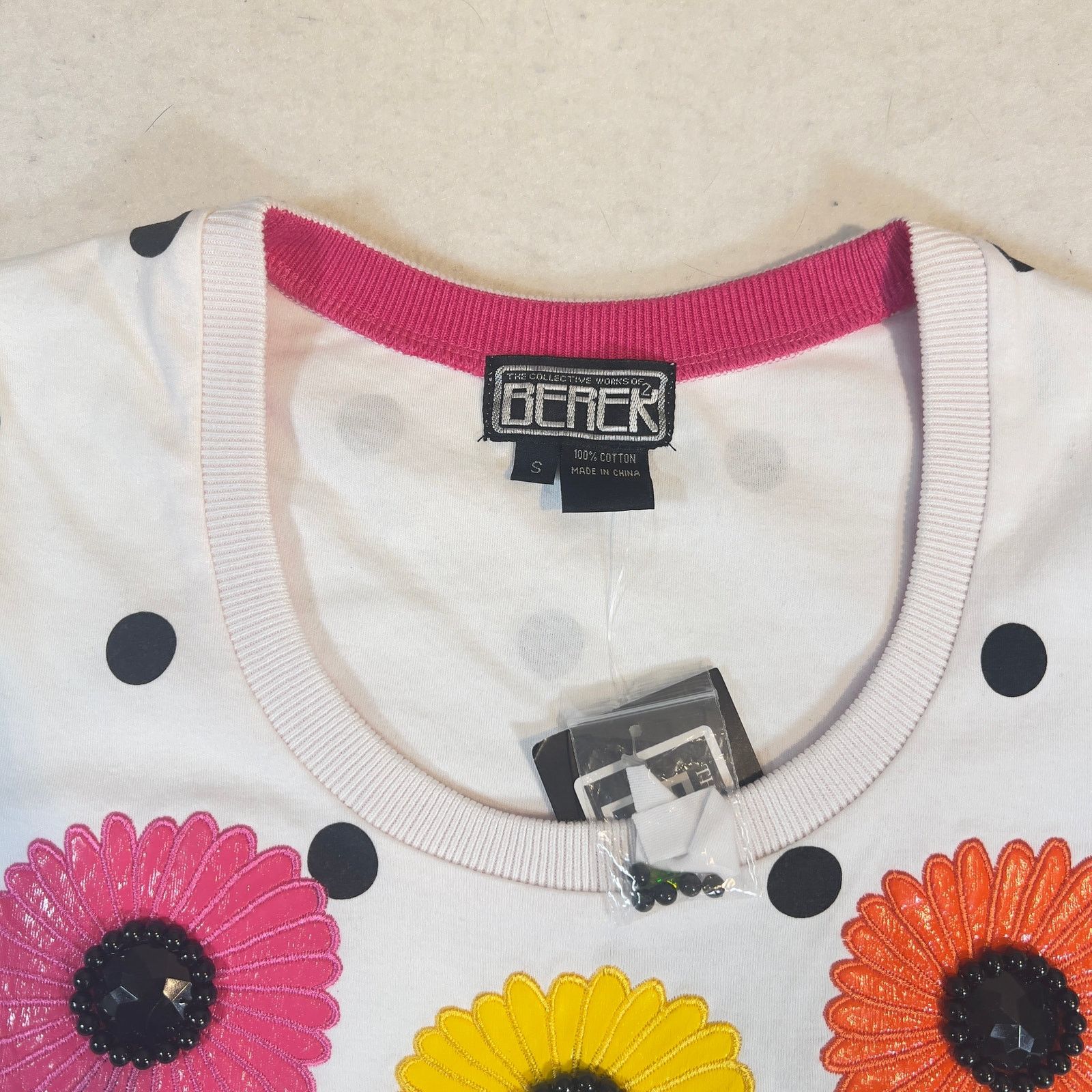 Chicos Berek 2 Floral T-Shirt S Short Sleeve Scoop Neck Embroid Size M / US 6-8 / IT 42-44 - 8 Thumbnail