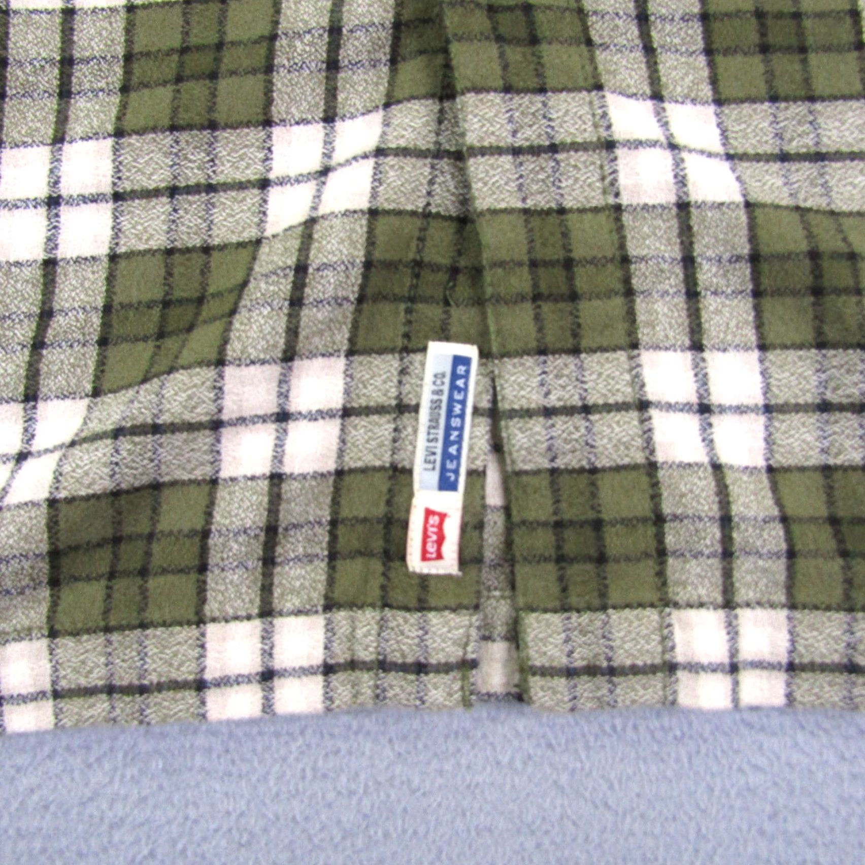Levi's VINTAGE Levi's Button-Up Shirt Green Plaid Flannel Mens Medium 90s Work Classic Size US M / EU 48-50 / 2 - 4 Thumbnail