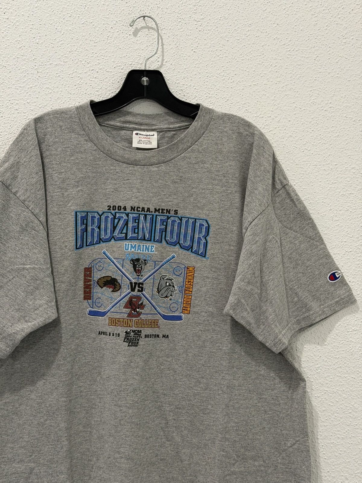 Champion Vintage Y2K Champion NCAA 2004 Frozen Four Boston T Shirt XL Size US XL / EU 56 / 4 - 2 Thumbnail