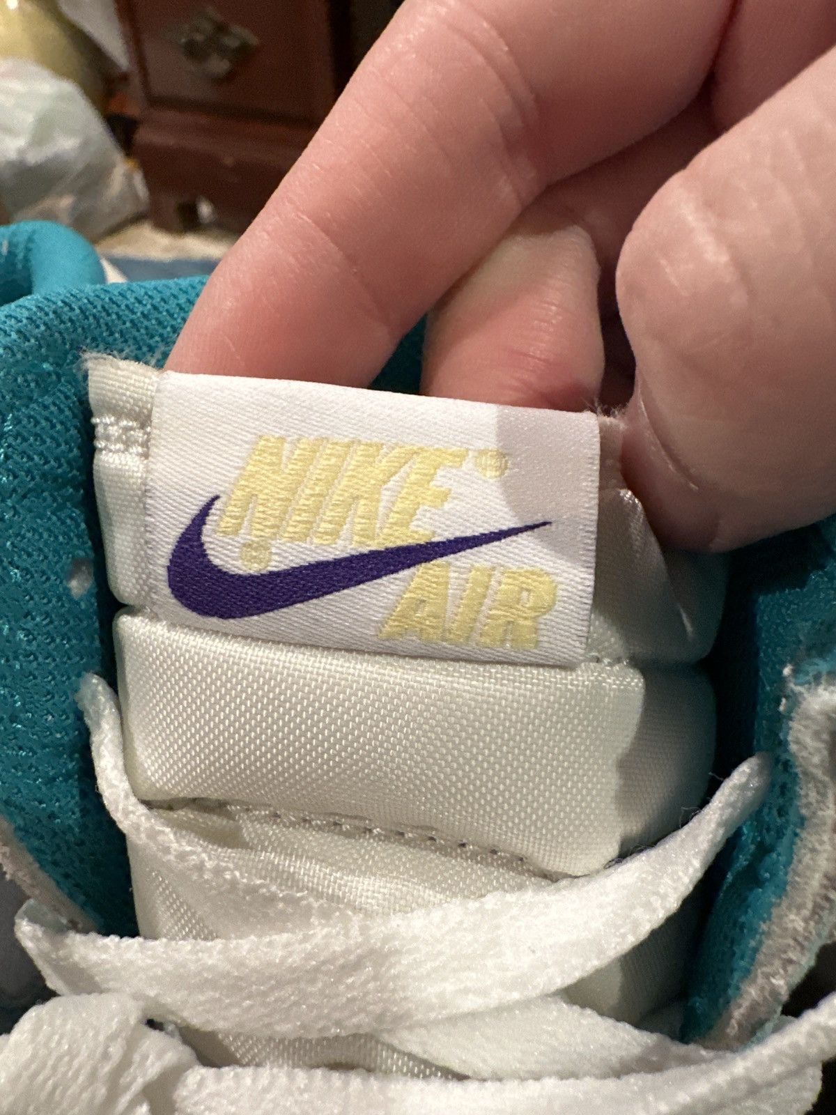 mismatch jordan 13