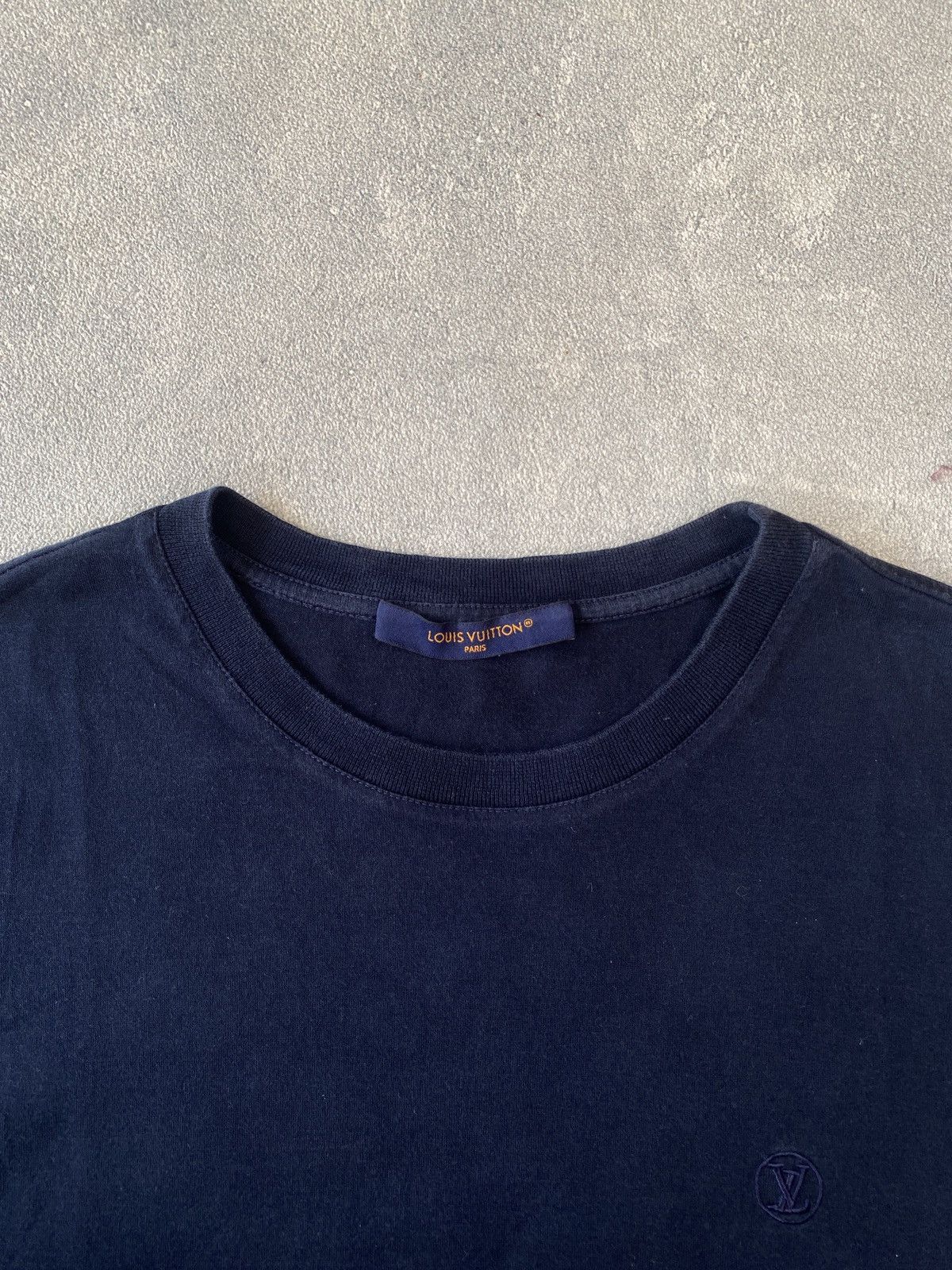 Louis Vuitton Louis Vuitton Simple Logo Navy Tee Size US XS / EU 42 / 0 - 3 Thumbnail