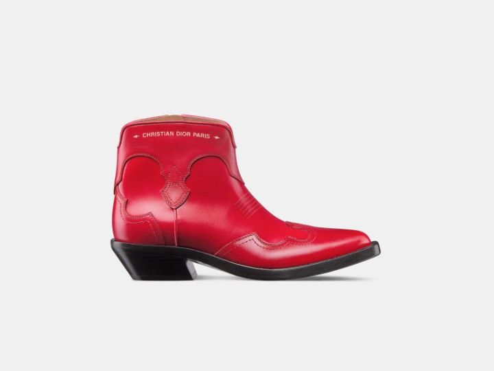 o1w1db11125 KCI964 West Heeled Ankle Boots in Red