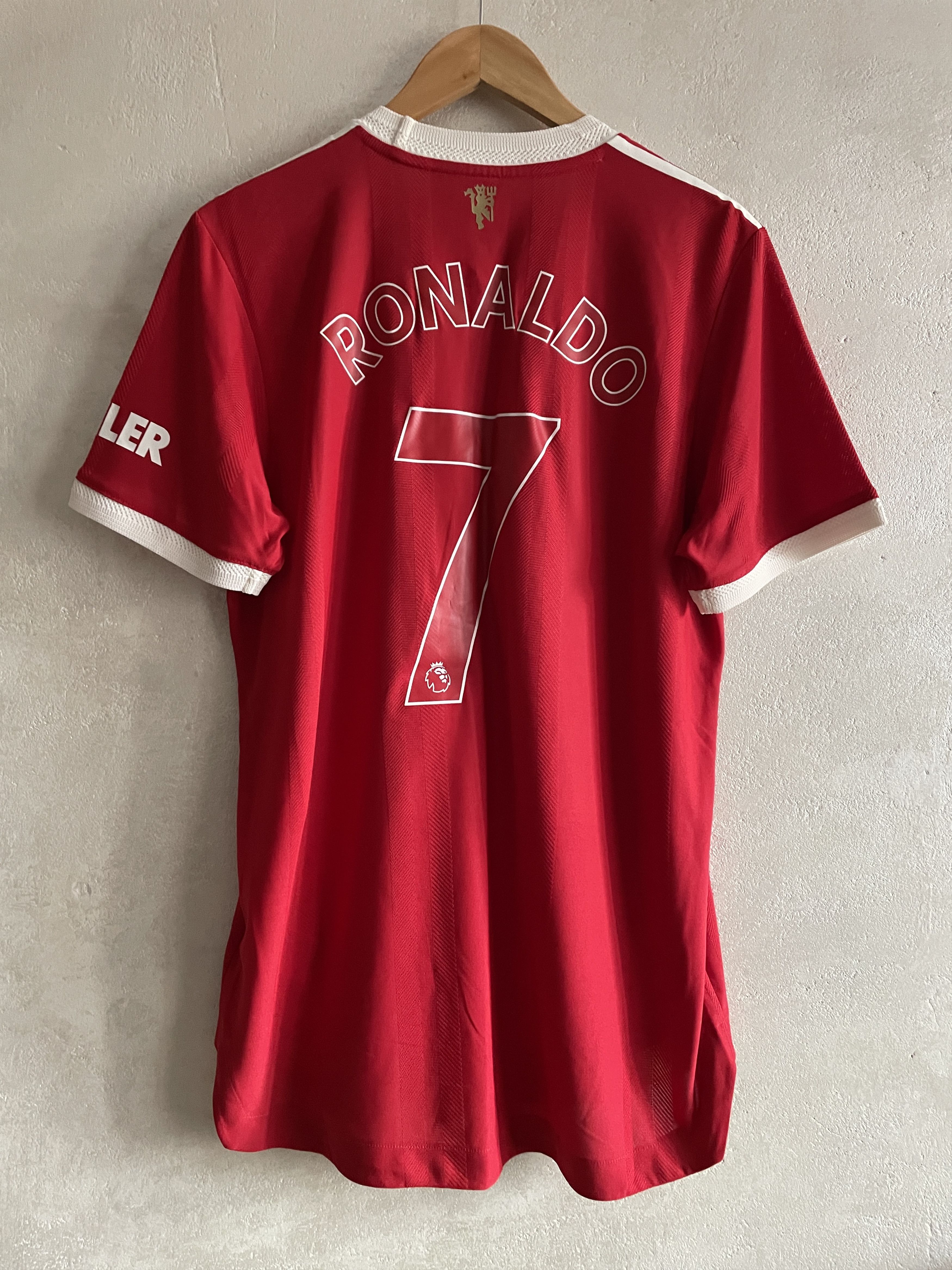 Adidas AUTHENTIC Ronaldo Manchester United Shirt 2021 2022 Jersey Size US L / EU 52-54 / 3 - 2 Thumbnail