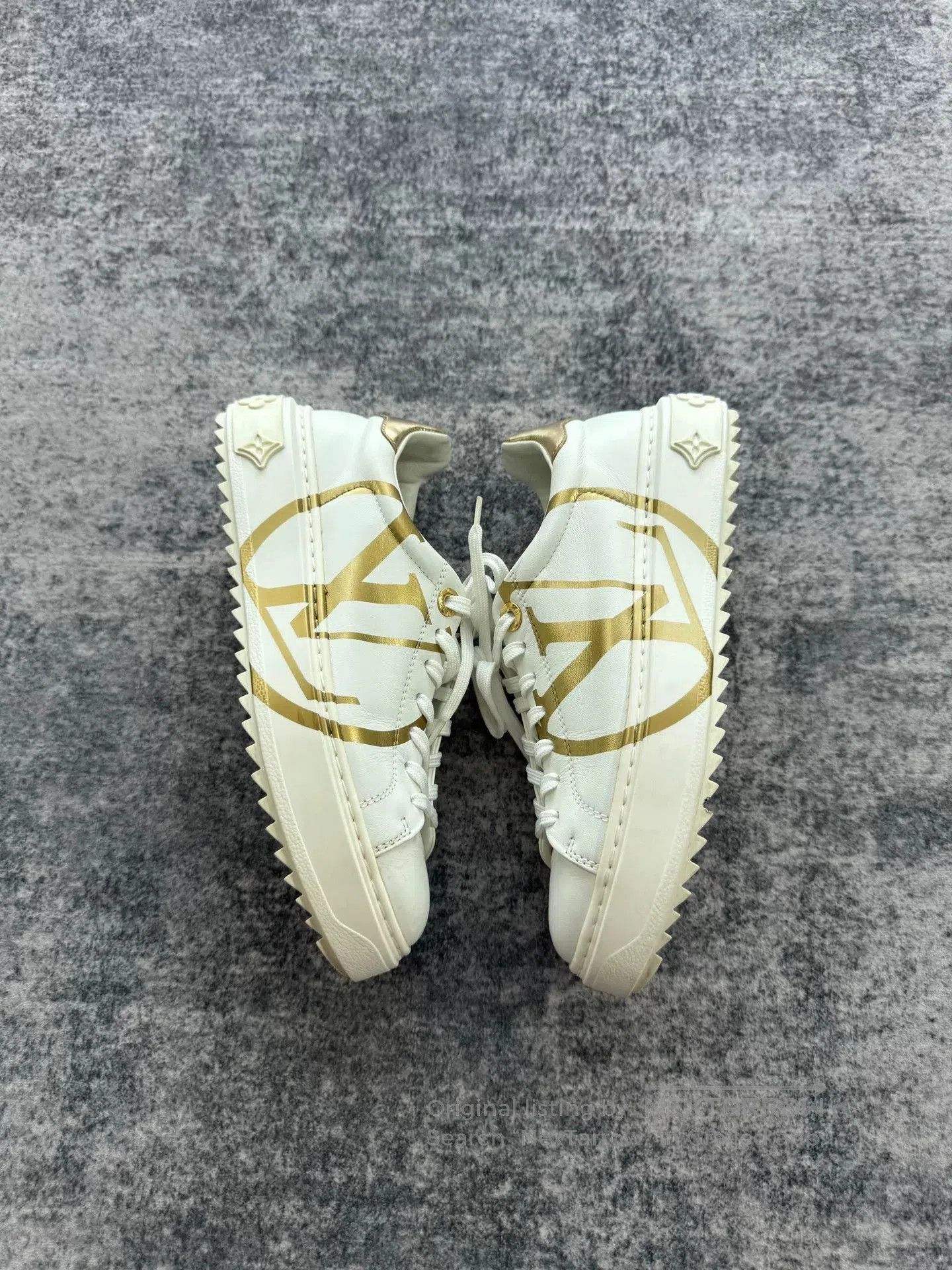 Louis Vuitton Louis Vuitton Gold Logo Platform Shoes. Size US 5 / IT 35 - 3 Thumbnail