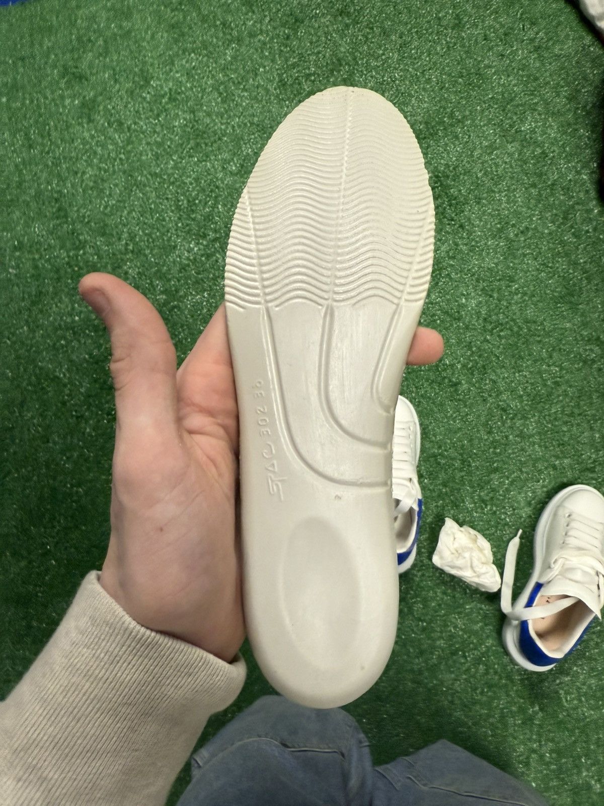 Alexander McQueen Alexander mcqueen low top “blue croc skin” Size US 5 / EU 37 - 10 Thumbnail
