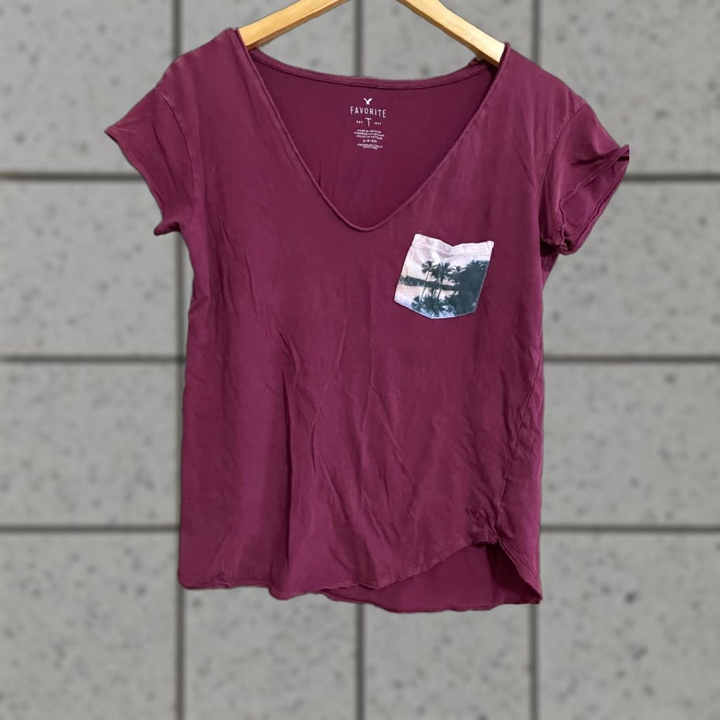 American Eagle Outfitters American Eagle Outfitters Favorite T Shirt Women's Small Burgandy V-Neck Short Sleeve Tee Size S / US 4 / IT 40 - 1 Thumbnail