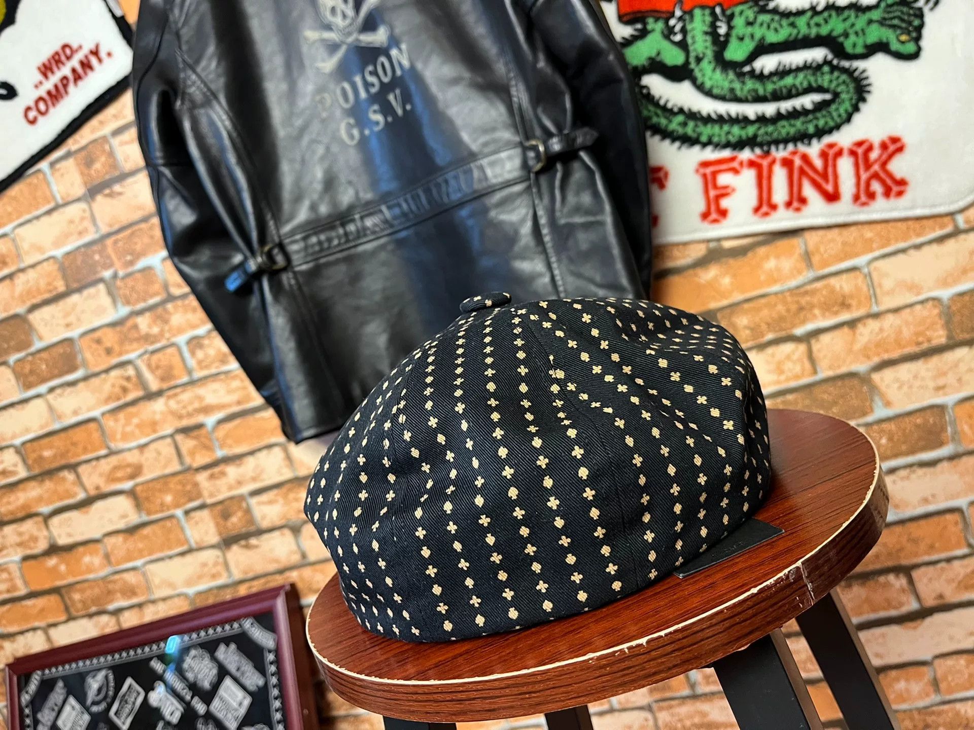 BLACK SIGN Black Poker Pattern Duckbill Cap Size ONE SIZE - 1 Thumbnail