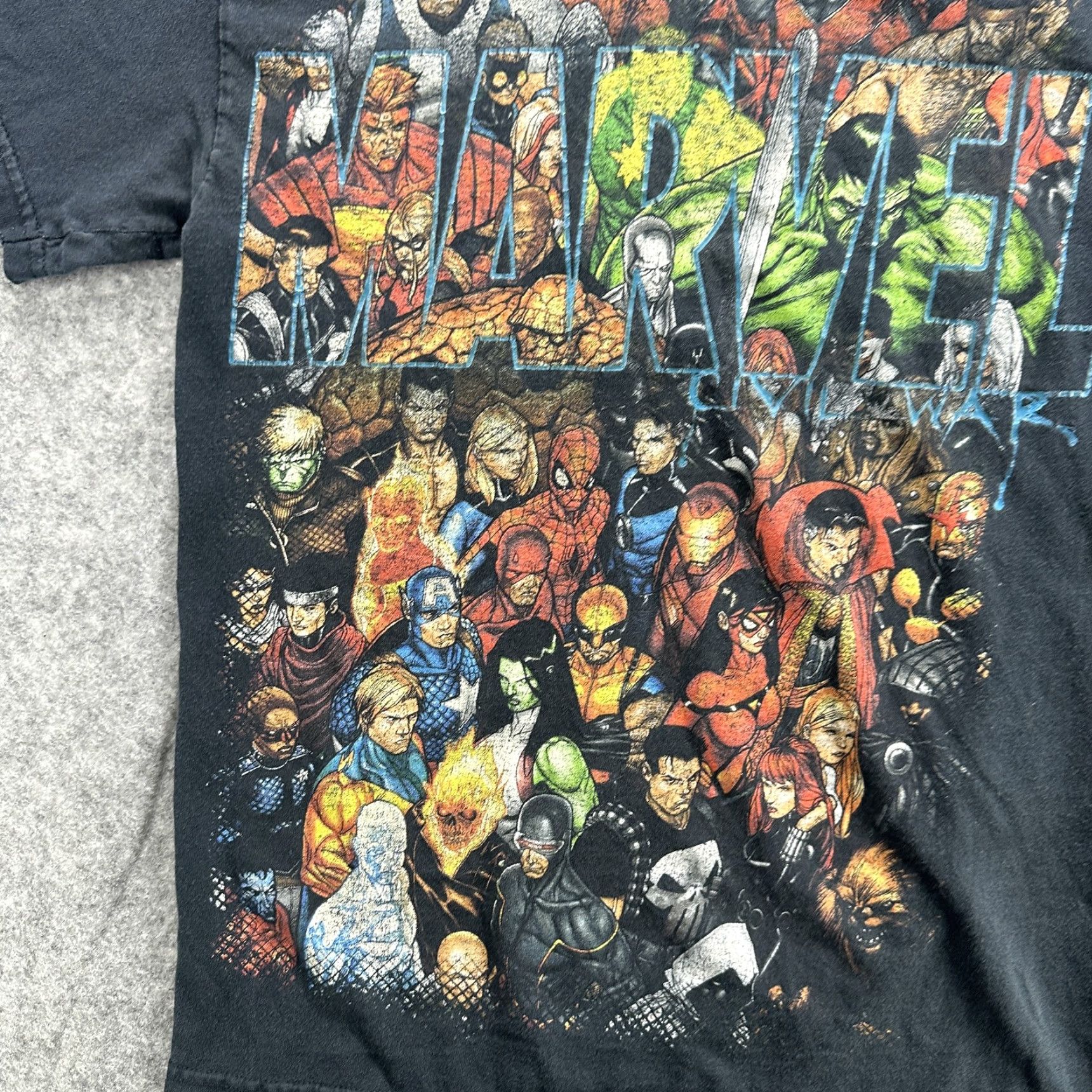Vintage VINTAGE Marvel Civil War T-Shirt Mens Large Black Comic Book Superhero 2011 Graphic Tee Size US L / EU 52-54 / 3 - 3 Thumbnail