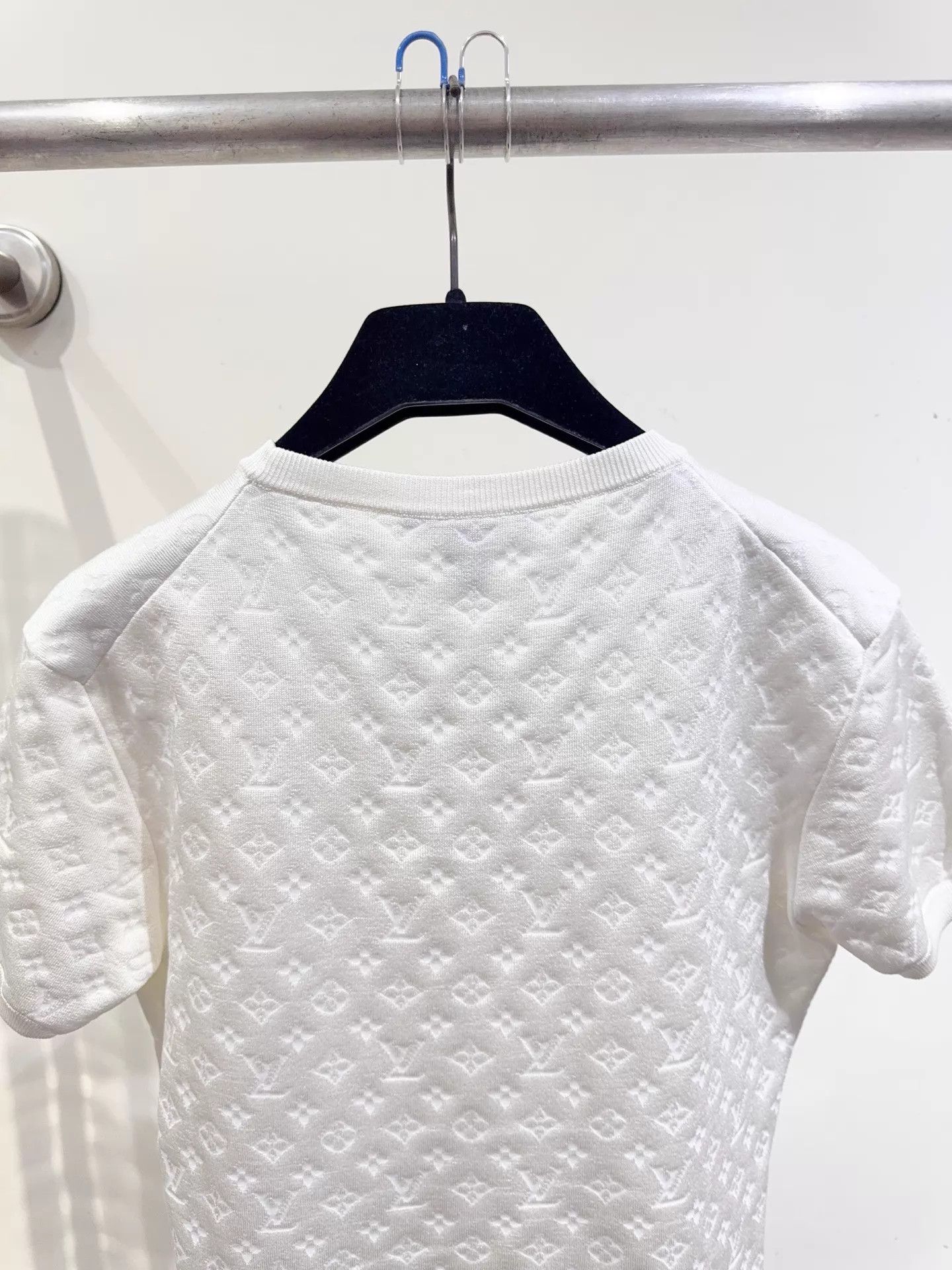 Louis Vuitton Lv All Over Logo Short Sleeve Tee S 98 New Size US S / EU 44-46 / 1 - 5 Thumbnail