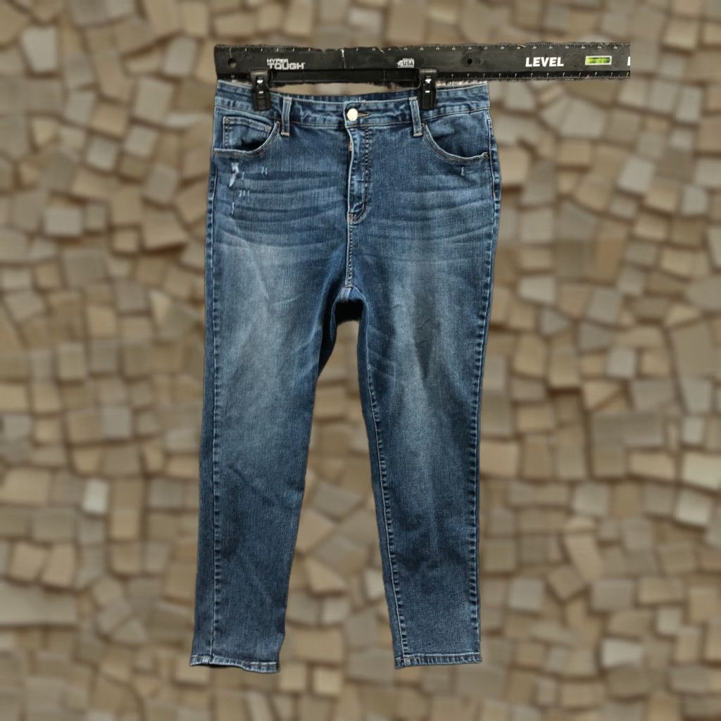 Vintage Time and TRU High Rise Skinny Jeans Plus Size 18 Womens Medium Wash Blue Denim 5-Pocket Design Zip Button Zipper Belt Loops Cotton Vintage No Size 40" / US 18 - 1 Thumbnail