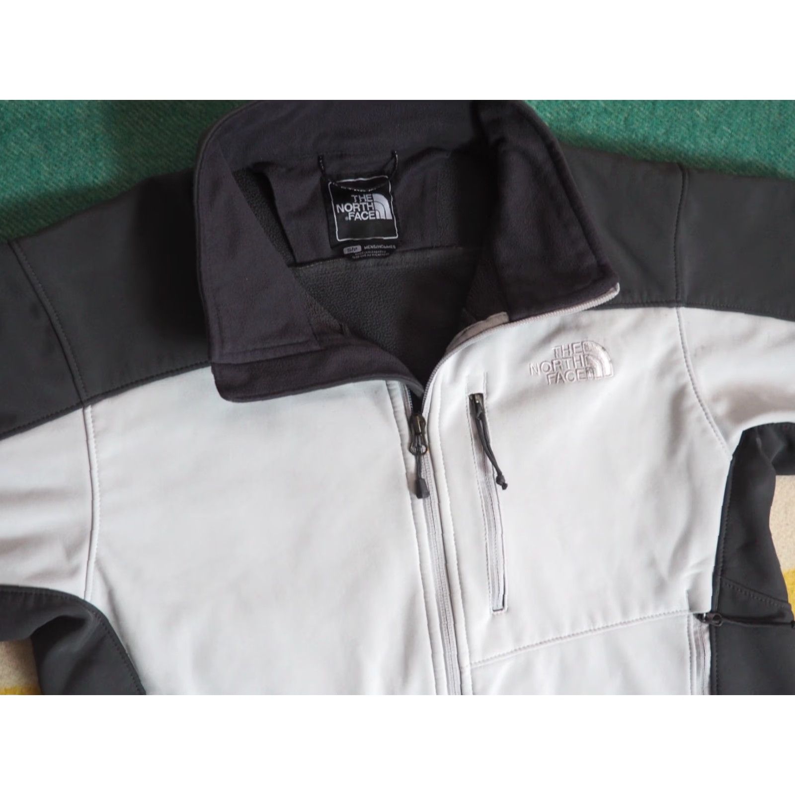 The North Face The North Face Windwall Jacket Mens S Full Zip Gray Softshell Outdoor Hiking Windbreaker Size US S / EU 44-46 / 1 - 3 Thumbnail