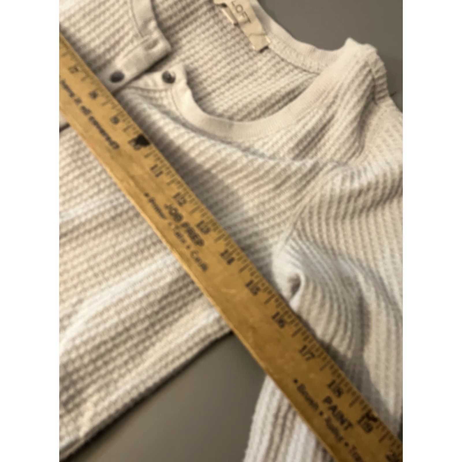 Ann Taylor Ann Taylor LOFT Top Womens S Gray Henley Tunic Waffle Thermal Curve Hem Shirt Long Sleeve Casual Size S / US 4 / IT 40 - 5 Thumbnail