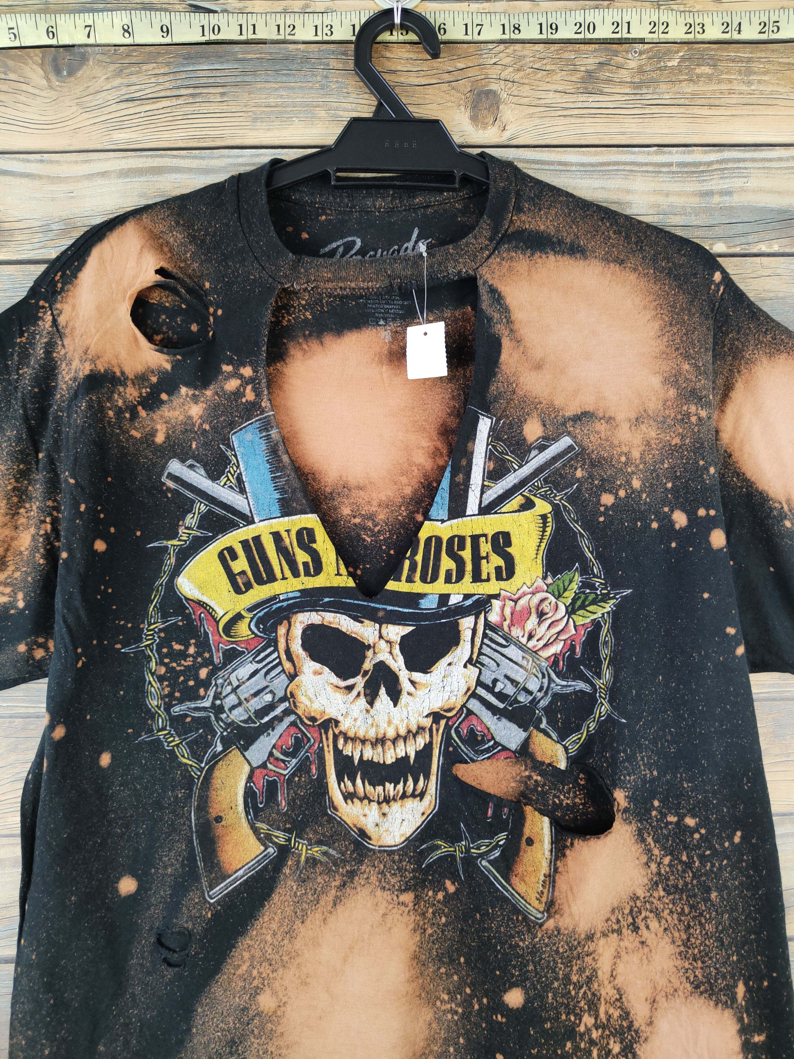 Band Tees × Guns N' Roses DL Guns & Roses acid wash Black Ripped Short Sleeve Tee #995 Size US M / EU 48-50 / 2 - 3 Thumbnail