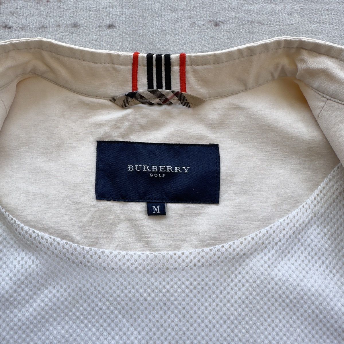 Burberry VINTAGE BURBERRY GOLF BOMBER JACKET Size US M / EU 48-50 / 2 - 12 Thumbnail