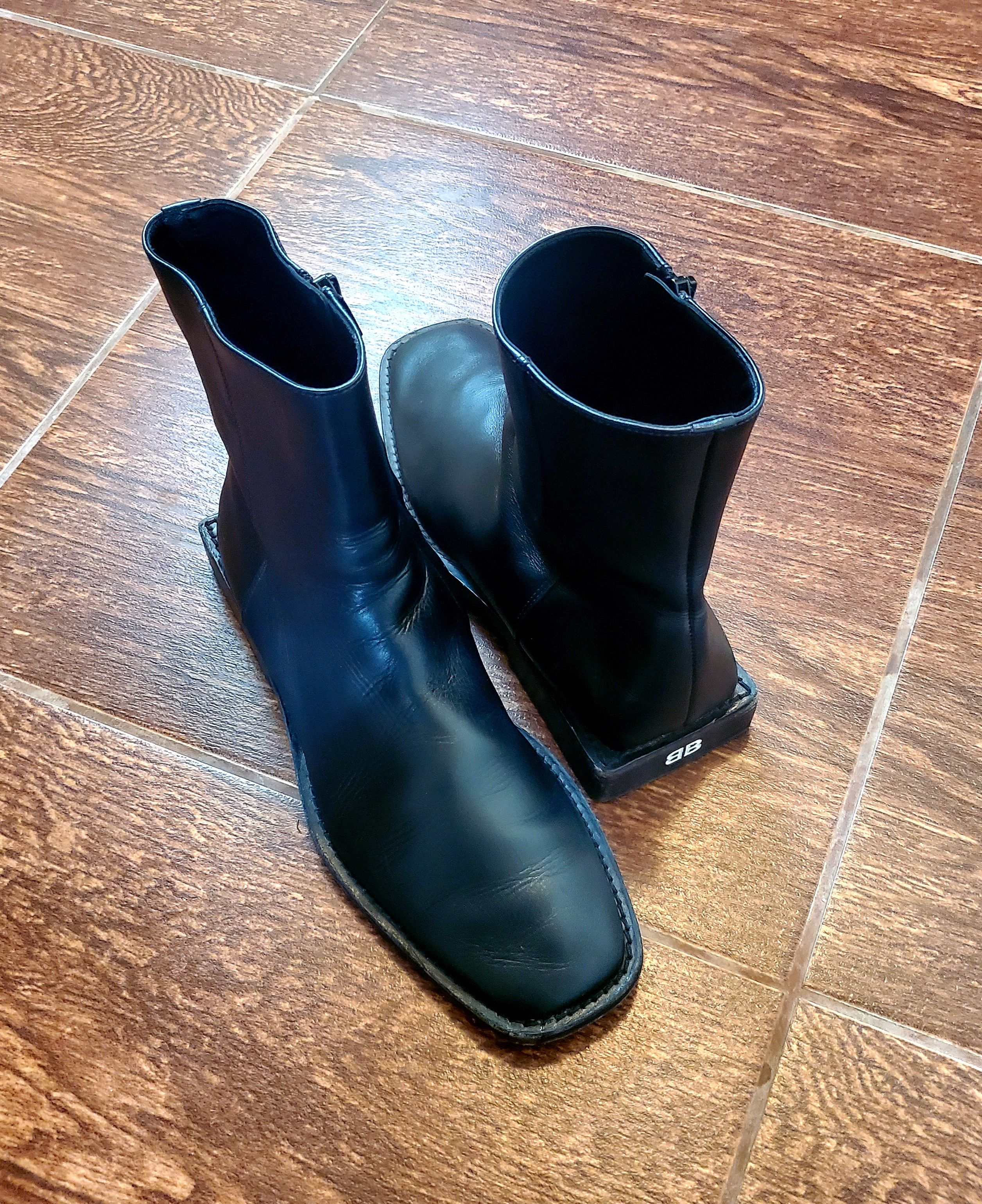 BALENCIAGA Chelsea ZIP-UP LEATHER SIZE 38