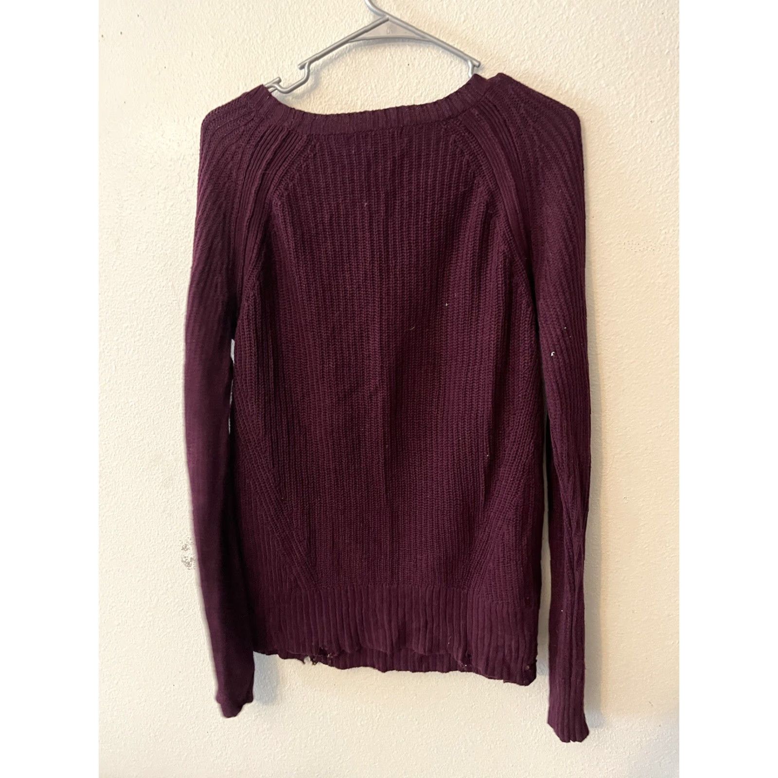 American Eagle Outfitters American Eagle Outfitters Women Pullover Sweater Crew Neck Long Sleeve Maroon Knit M Burgundy Solid Cable-Knit Fall Winter 90s Classic American Womens Size M / US 6-8 / IT 42-44 - 3 Thumbnail