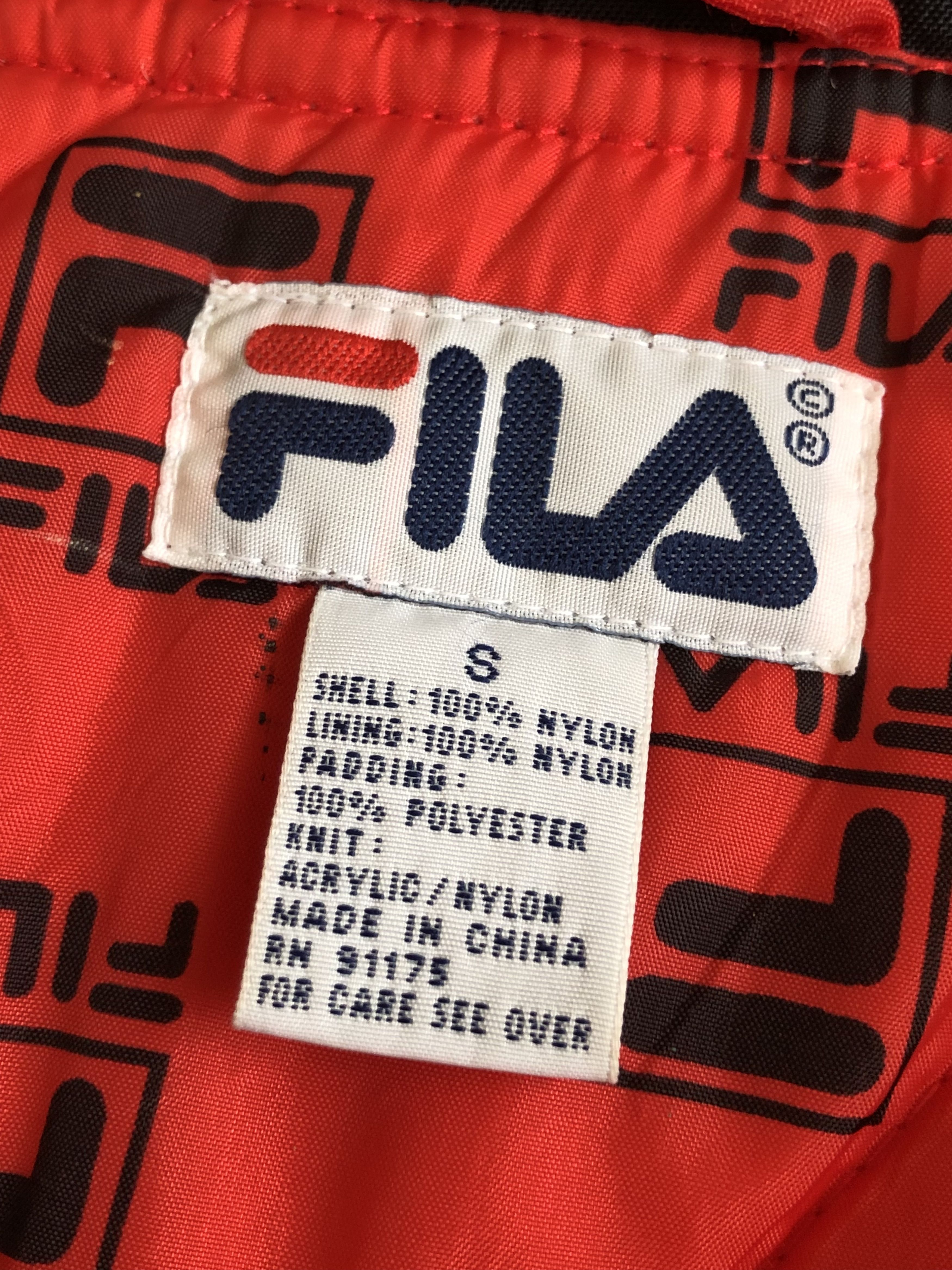 Fila × Vintage RARE🔥VINTAGE 90’S FILA PUFFER FILLED HOODED JACKET Size US M / EU 48-50 / 2 - 18 Thumbnail
