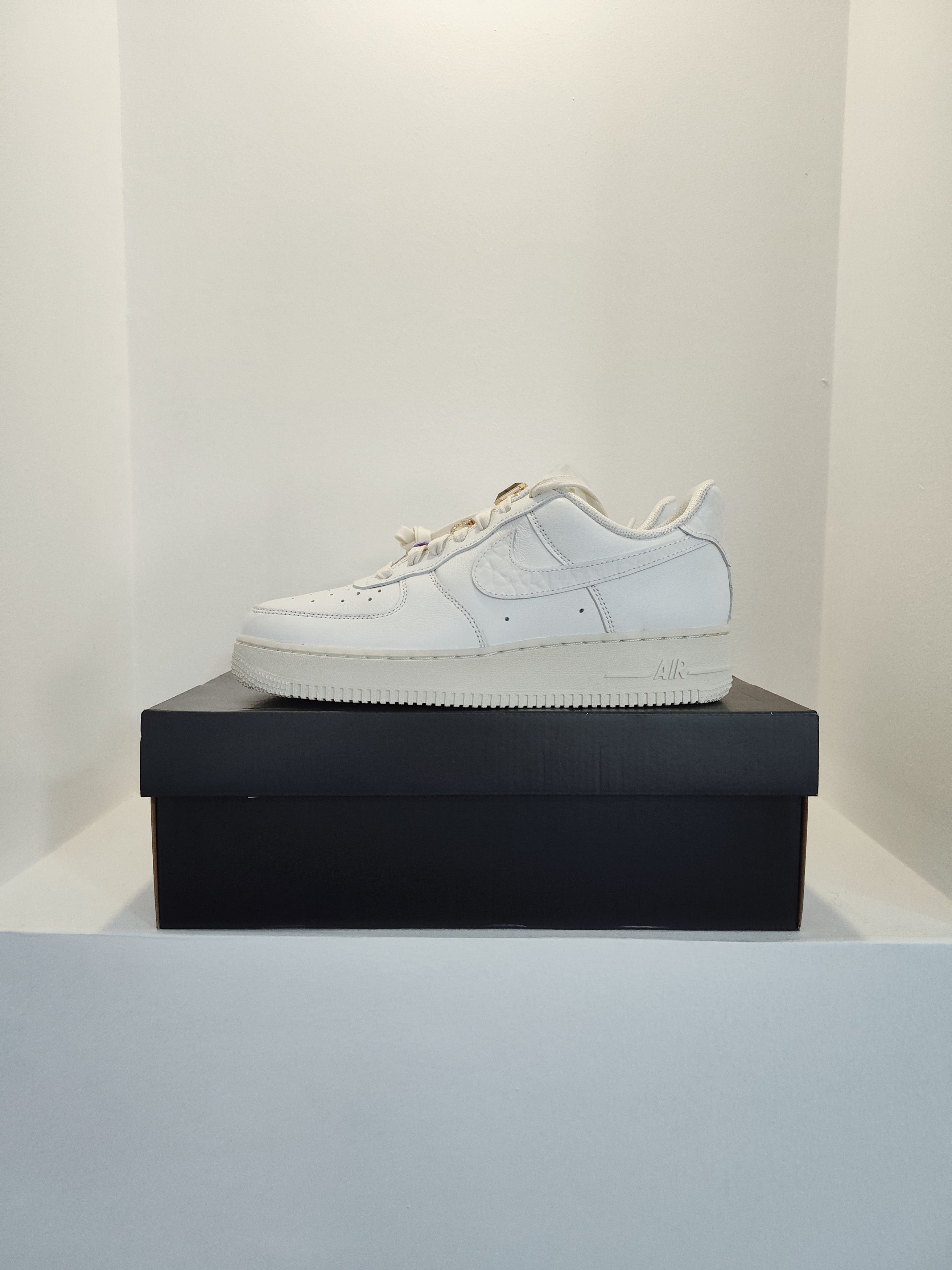 Nike Nike Air Force 1 Lo Premium Size US 8.5 / IT 38.5 - 7 Thumbnail