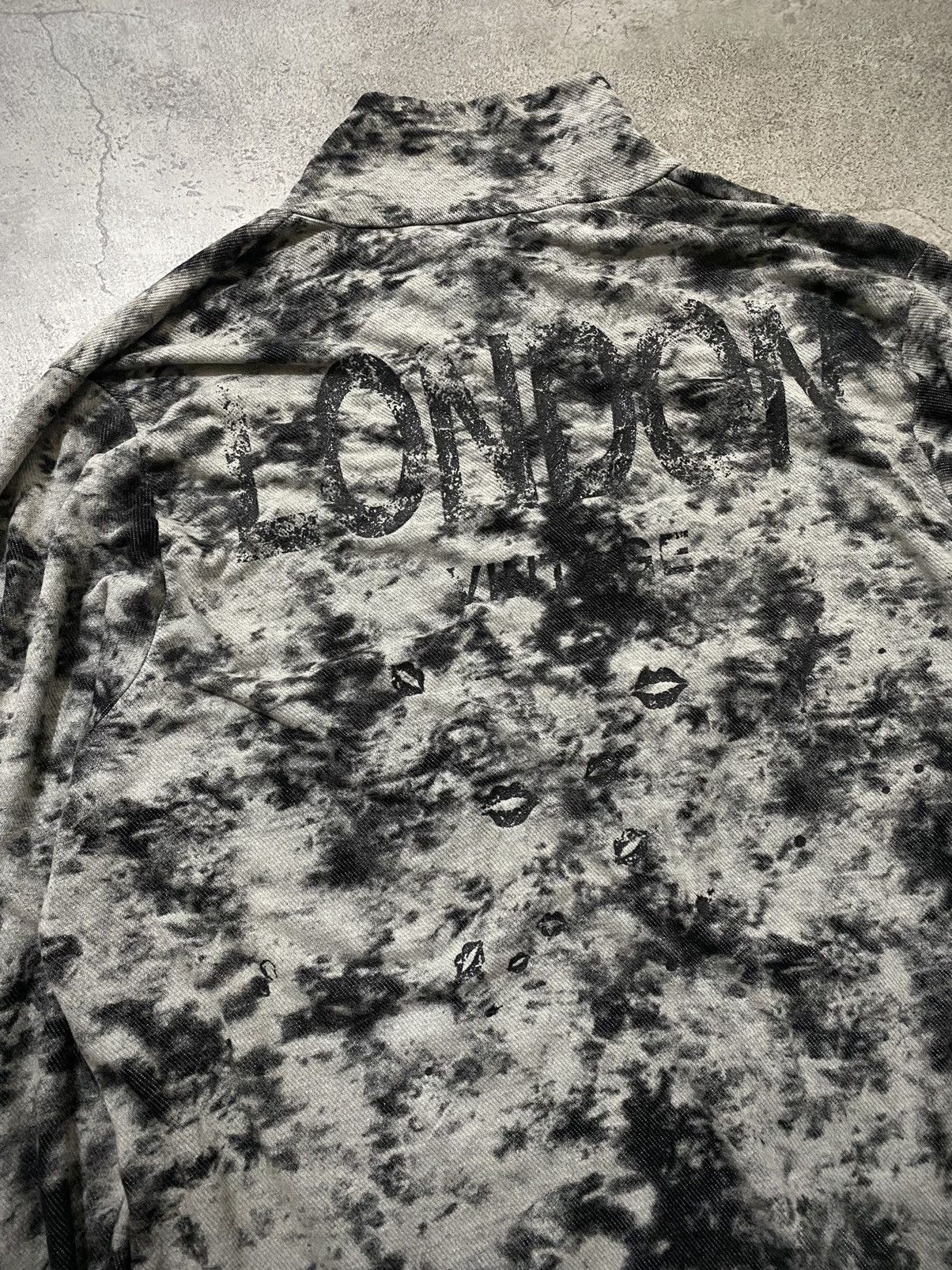 Tornado Mart Y2k unknow brand acid wash grunge zip cotton bomber Size US XL / EU 56 / 4 - 5 Thumbnail