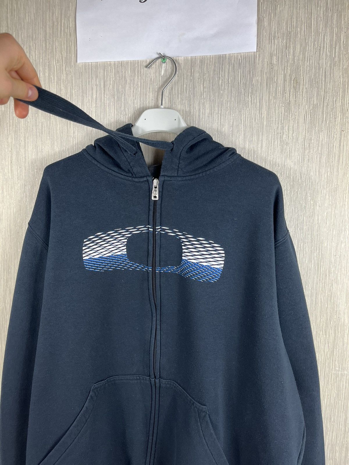 Oakley × Vintage Vintage Oakley y2k zip hoodie sweatshirt big logo elipse Size US L / EU 52-54 / 3 - 15 Thumbnail