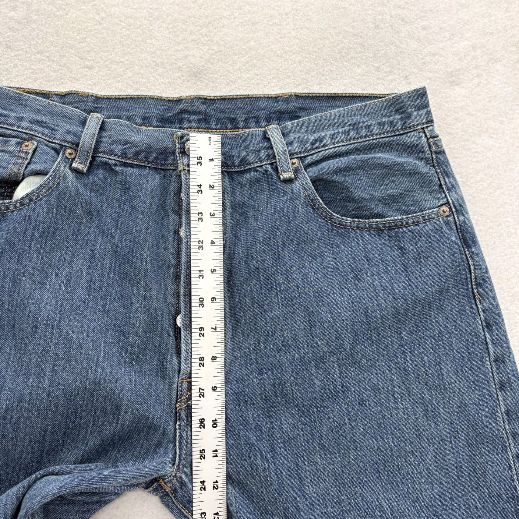 Levi's VINTAGE Levi's 501 Jeans Mens 38x29 Blue Regular Straight Denim Button Fly Y2K Size US 38 / EU 54 - 7 Thumbnail