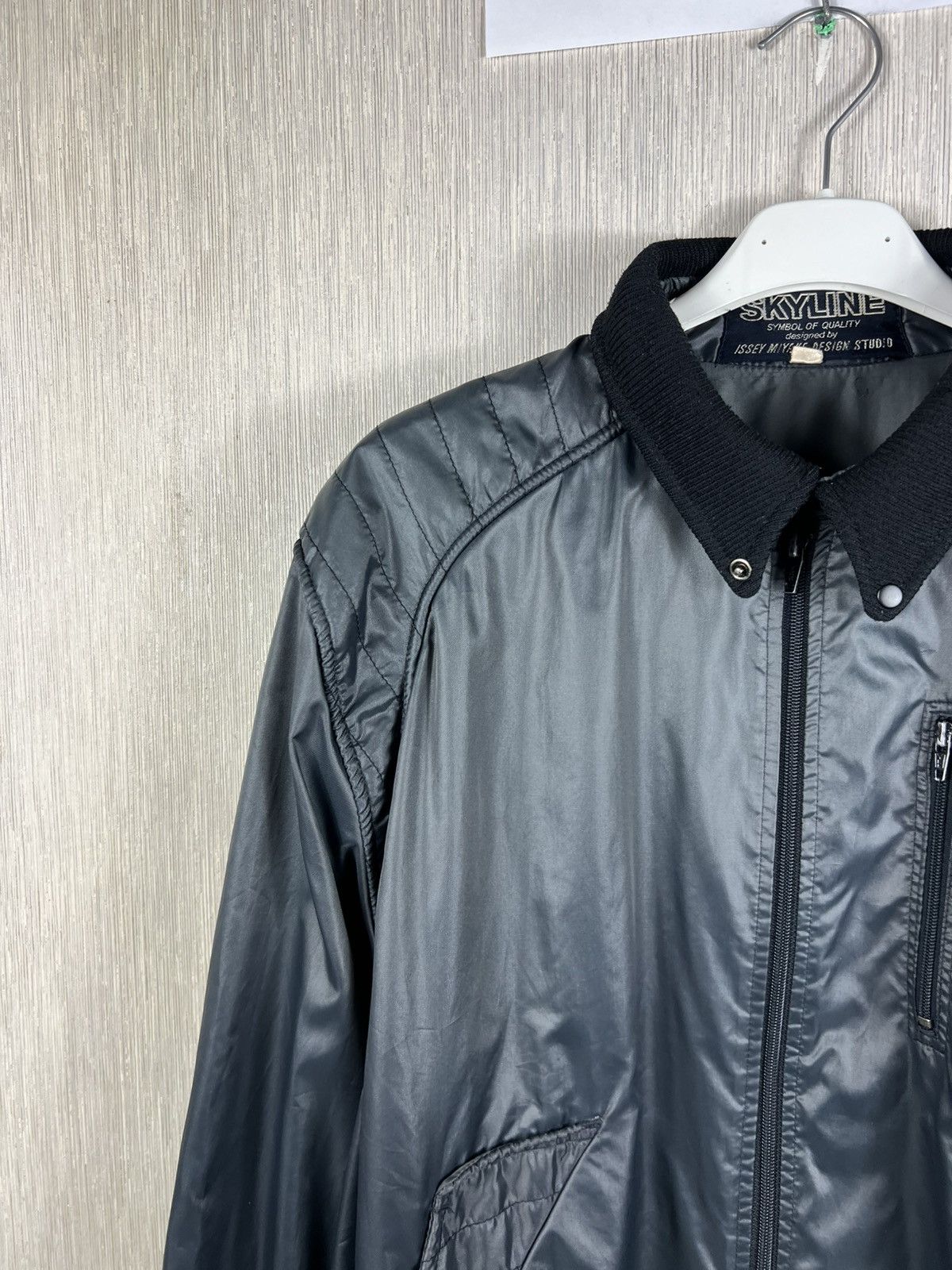 Issey Miyake Archive 80s Issey Miyake design studio skyline nylon jacket Size US L / EU 52-54 / 3 - 4 Thumbnail
