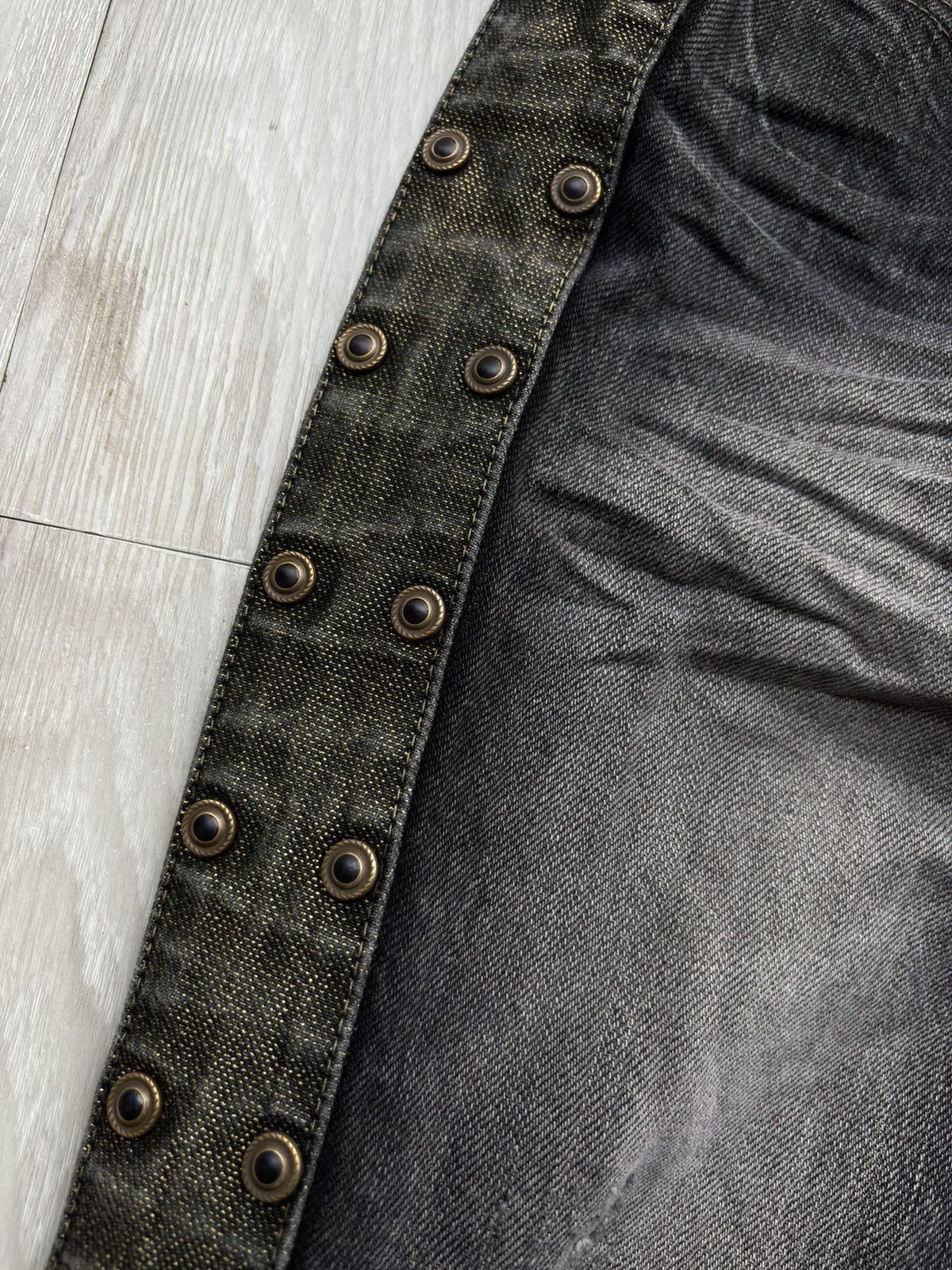 Japanese Brand ARTISAN studded flare jeans Size US 29 - 5 Thumbnail