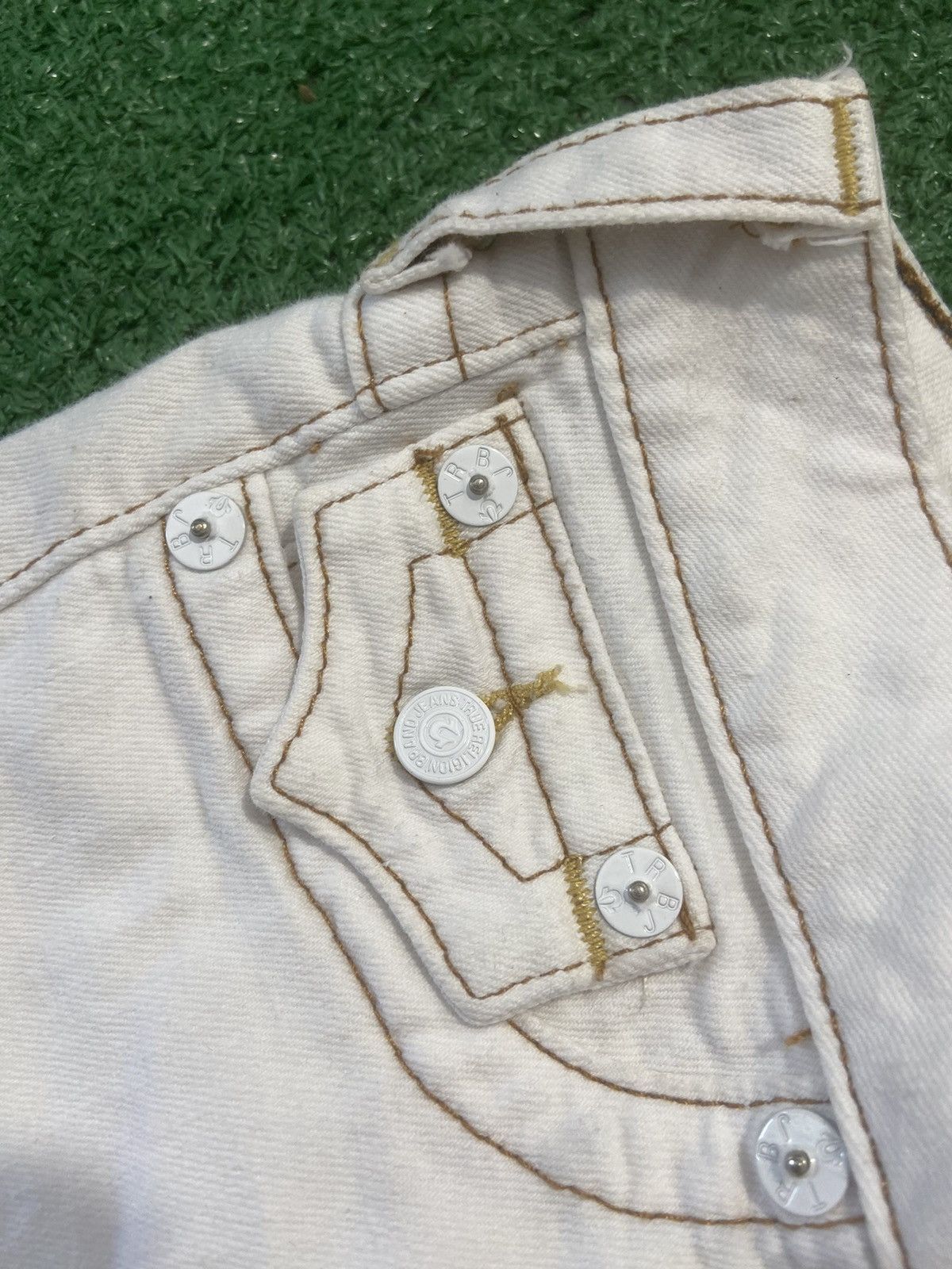 True Religion True religion pants shorts 3/4 skinny white capri Size US 29 - 11 Thumbnail