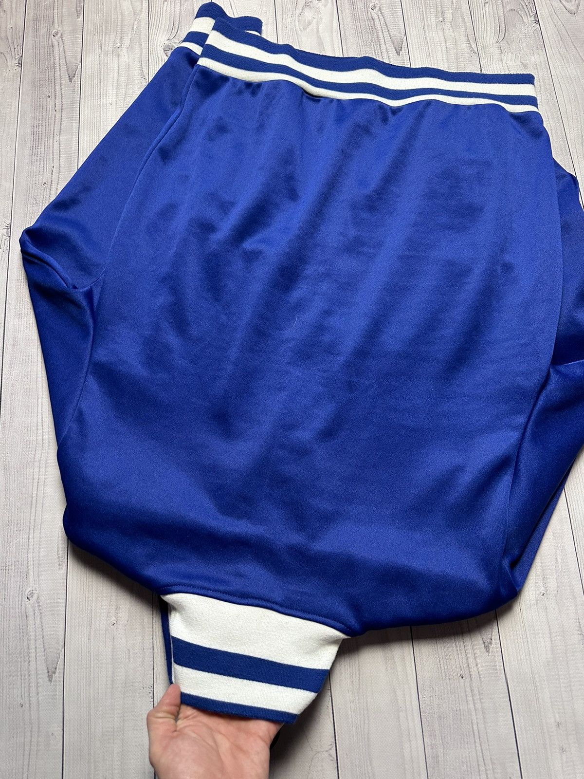 Vintage Vintage Chelsea soccer jacket blue size L retro rare. Size US L / EU 52-54 / 3 - 6 Thumbnail
