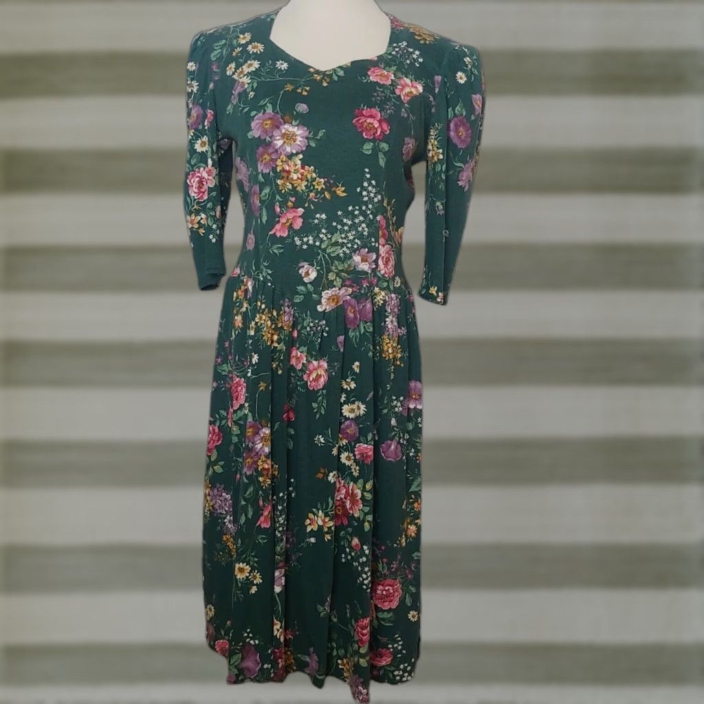Vintage VINTAGE Scandels Dress Medium Green Floral Knit Drop Waist Casual/Party/Wedding 1980s 1990s Womens Size M / US 6-8 / IT 42-44 - 1 Thumbnail