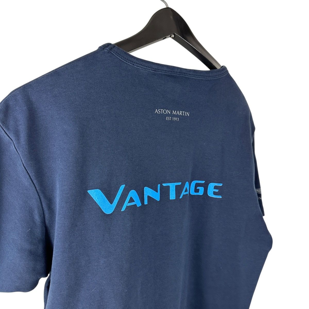 Other Mens Y2K Aston Martin Vantage Car Enthusiast Shirt Size US XL / EU 56 / 4 - 8 Thumbnail