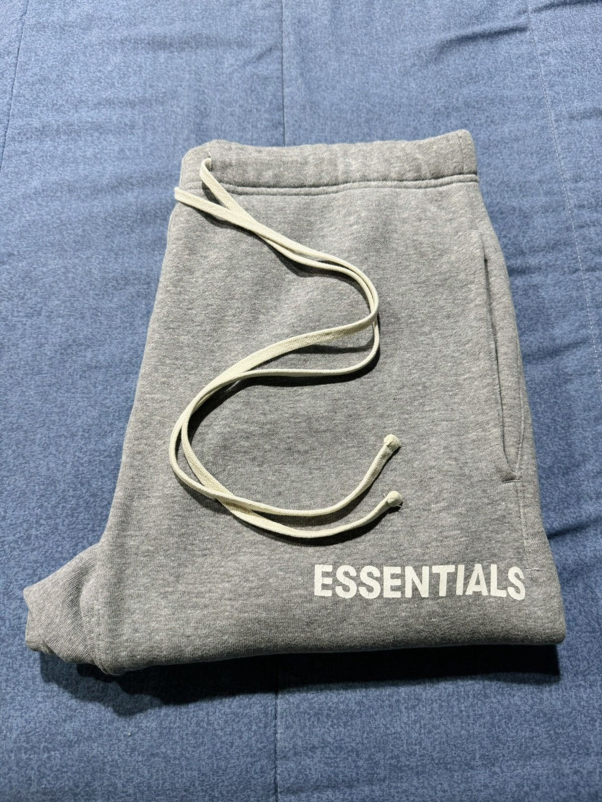 FOG OG 2018 Fear of God Essentials Sweatpants Gray Size US 33 - 2 Thumbnail