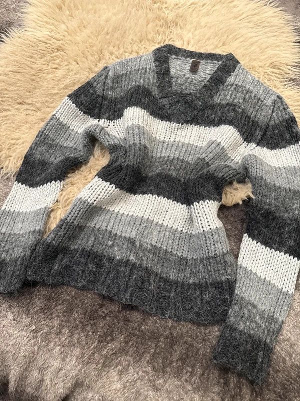 Dolce & Gabbana Dolce & Gabbana Gradient Grey Striped V-Neck Sweater Size S / US 4 / IT 40 - 8 Thumbnail