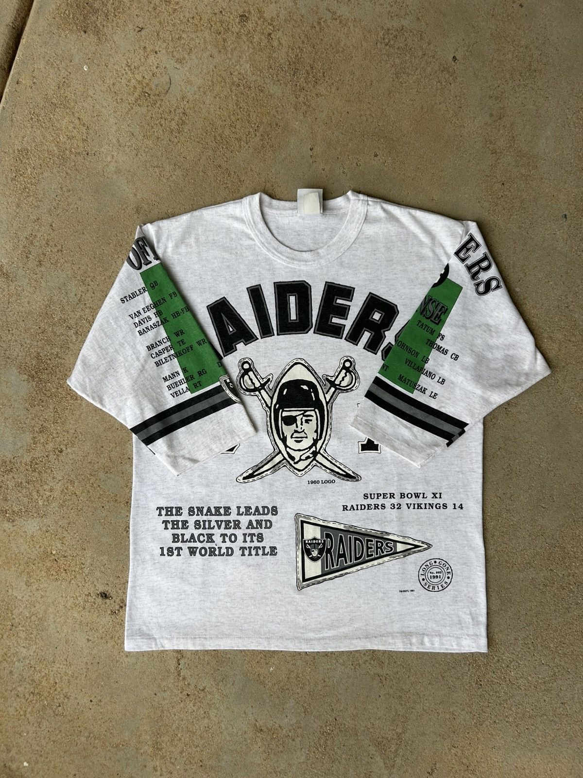Other Vintage RAIDERS tee Size US L / EU 52-54 / 3 - 1 Thumbnail