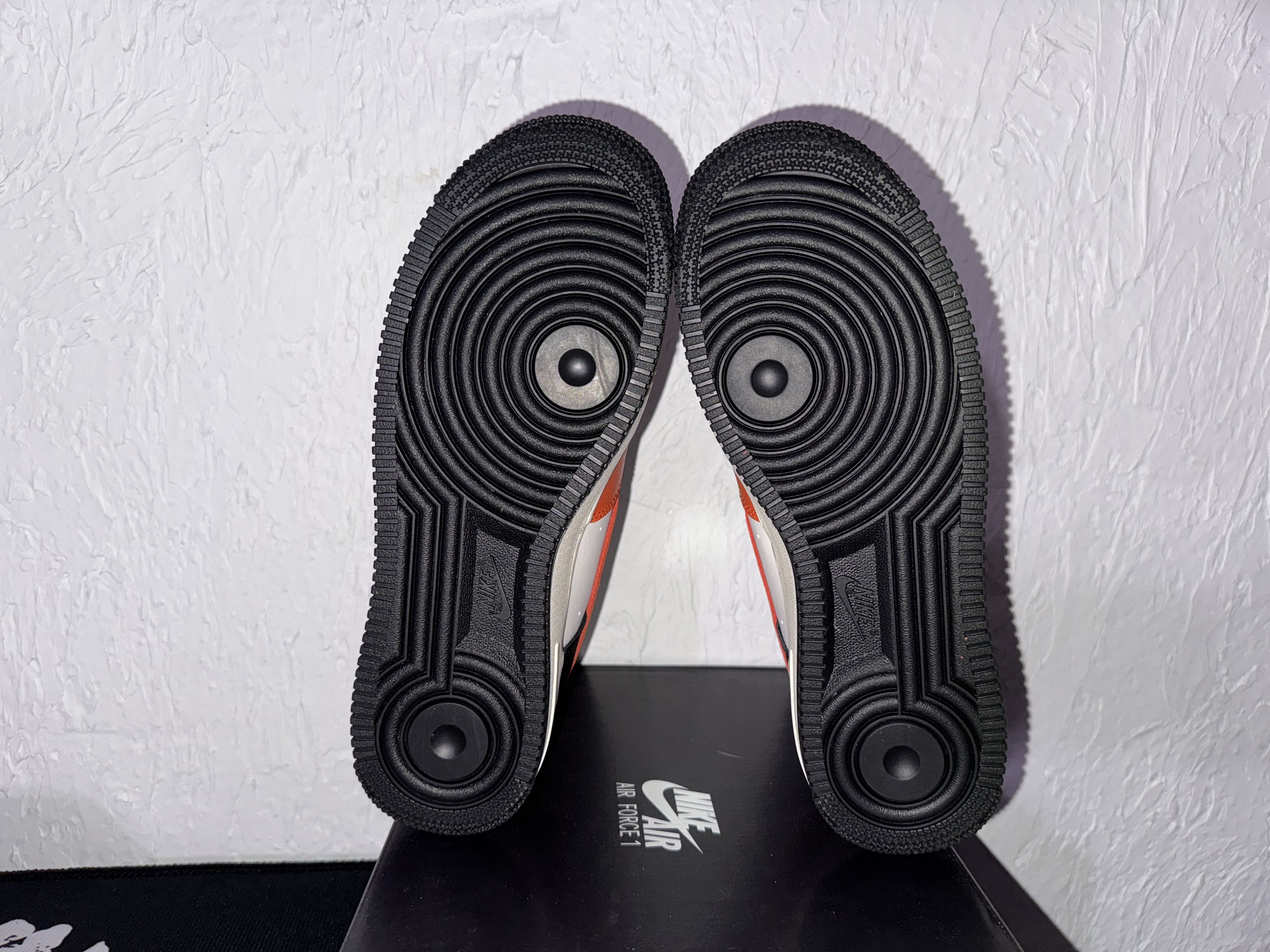Nike US 9 - Nike Air Force One Low '07 LV8 "Vintage Coral" Black Size US 9 / EU 42 - 8 Thumbnail