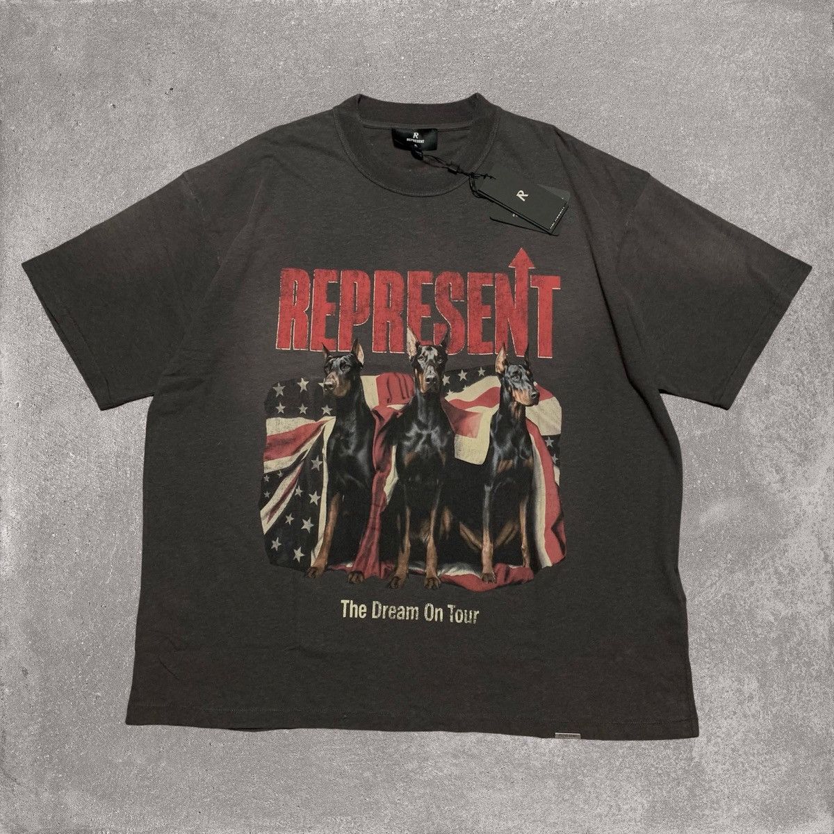 Represent Clo. Represent XL Dream On Tour Sun Fade Grey Tee Size US XL / EU 56 / 4 - 1 Thumbnail