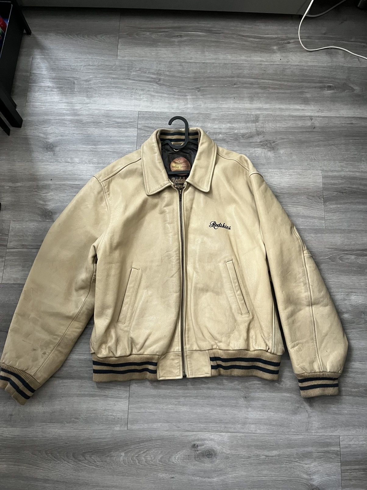 NFL Redskins vintage leather jacket Size US L / EU 52-54 / 3 - 1 Thumbnail