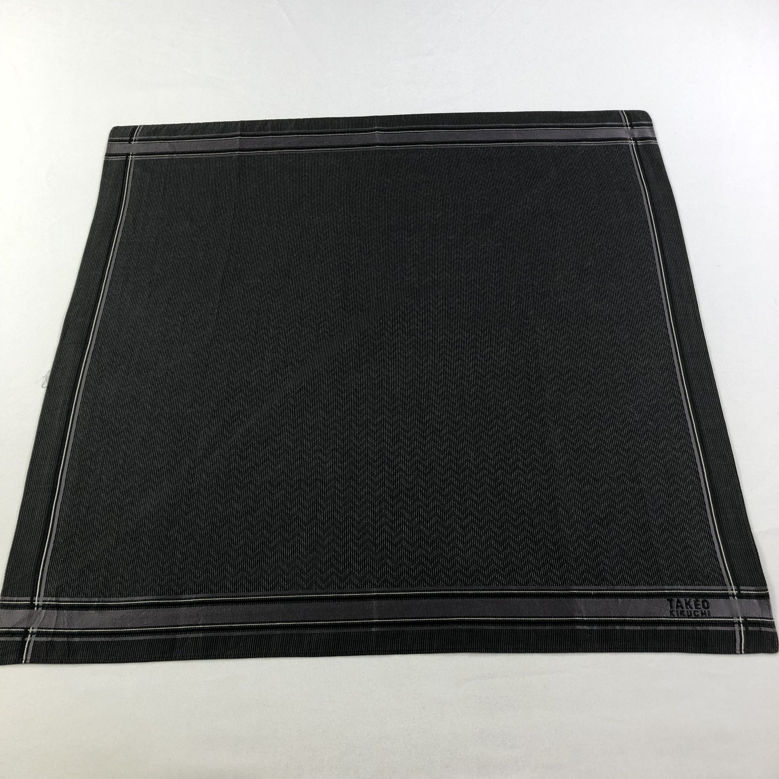 Takeo Kikuchi Takeo Kikuchi Handkerchief Neckerchief Bandana H1541 Size ONE SIZE - 2 Thumbnail