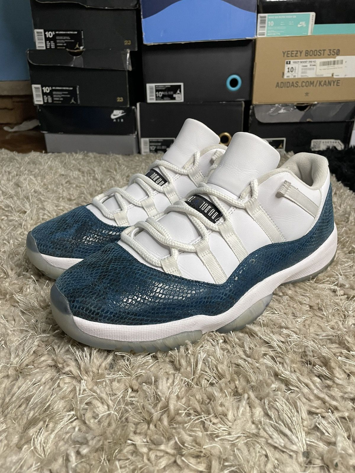 Jordan Brand Jordan 11 Low Snakeskin Size US 10.5 / EU 43-44 - 1 Thumbnail