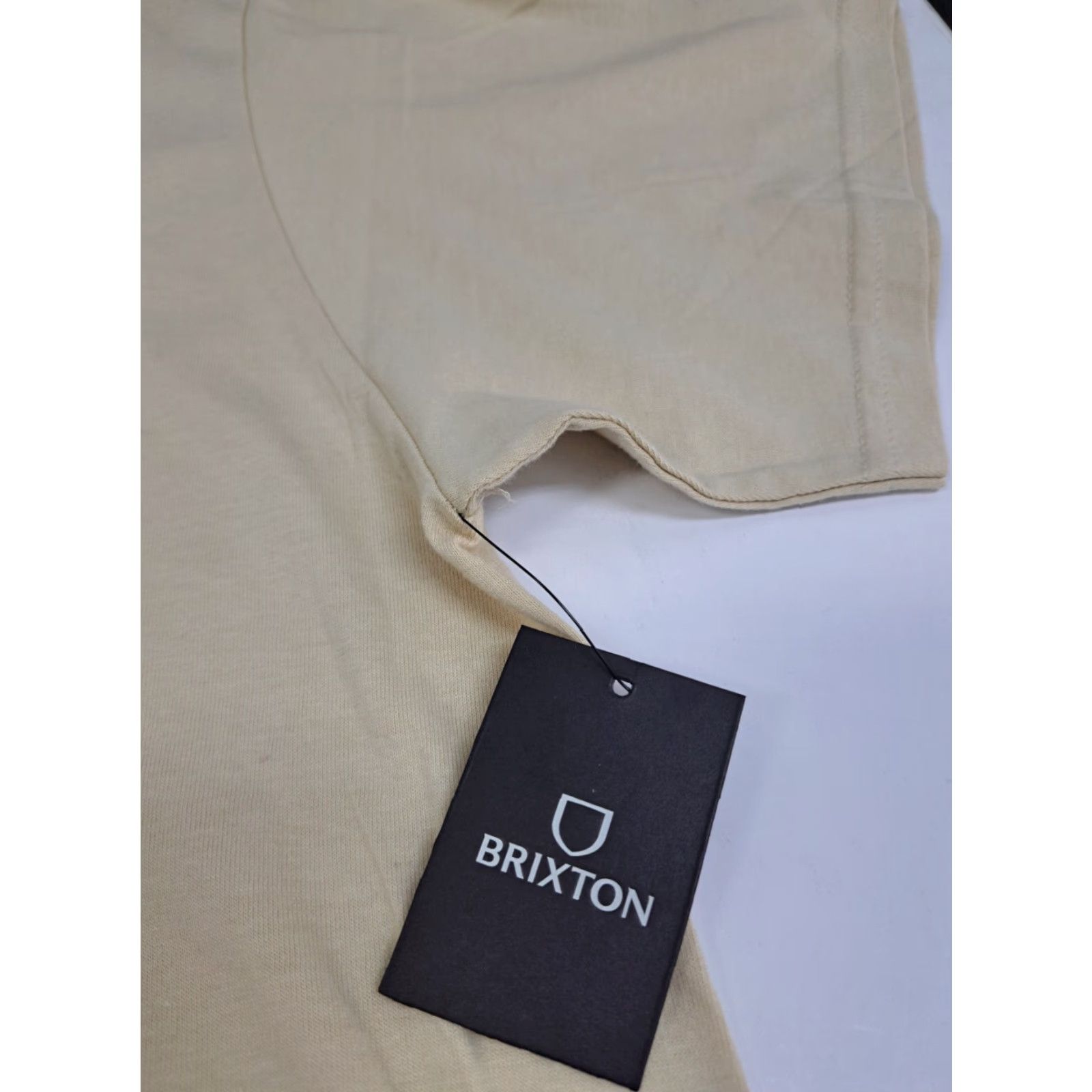 Brixton Brixton Shirt Mens 2XL Cream Short Sleeve Crew Neck Logo Solid Classic Skateboarding Casual Regular Fit Size US XXL / EU 58 / 5 - 6 Thumbnail